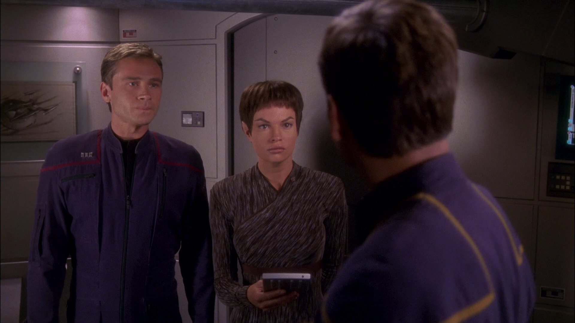 extant_StarTrek_ENT_1x26-_ShockwavePart1_0874.jpg