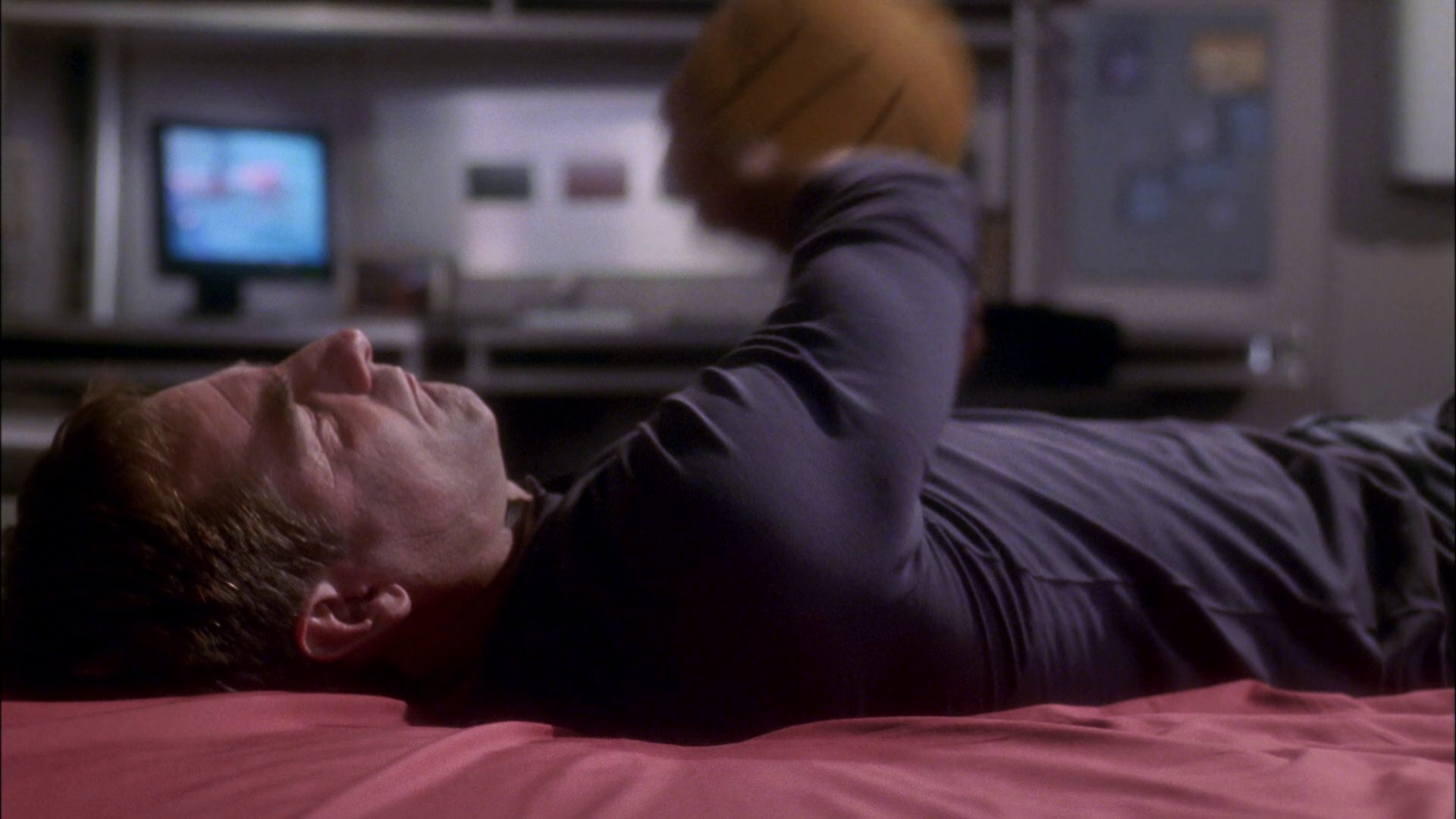 extant_StarTrek_ENT_1x26-_ShockwavePart1_0999.jpg