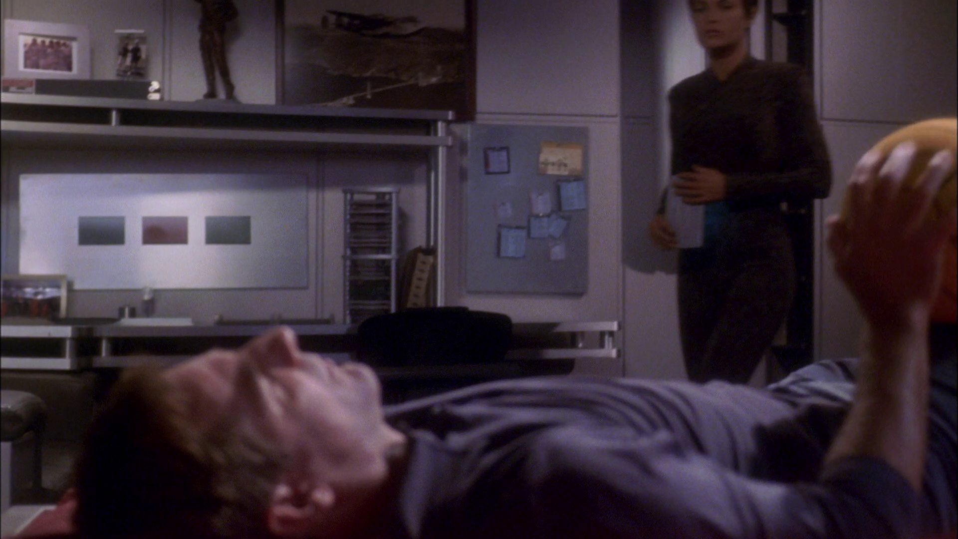 extant_StarTrek_ENT_1x26-_ShockwavePart1_1004.jpg
