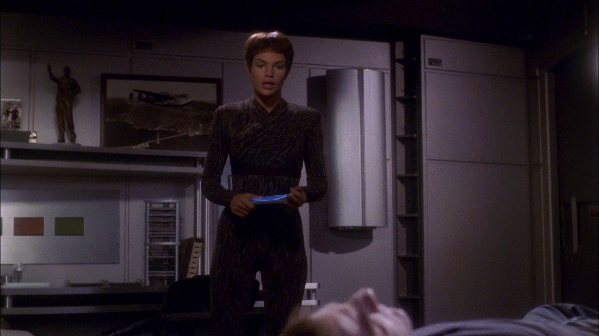 extant_StarTrek_ENT_1x26-_ShockwavePart1_1010.jpg