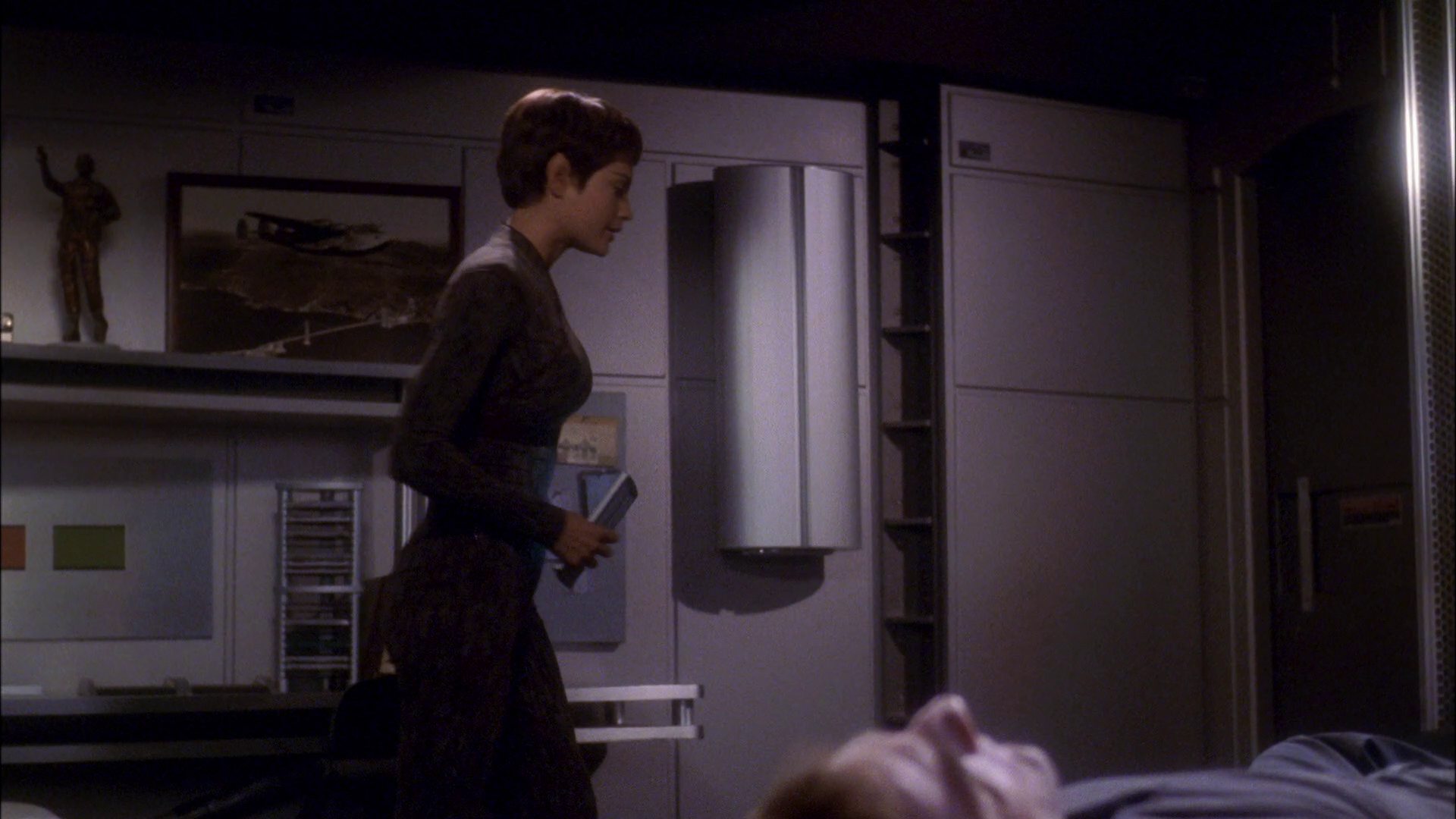 extant_StarTrek_ENT_1x26-_ShockwavePart1_1013.jpg