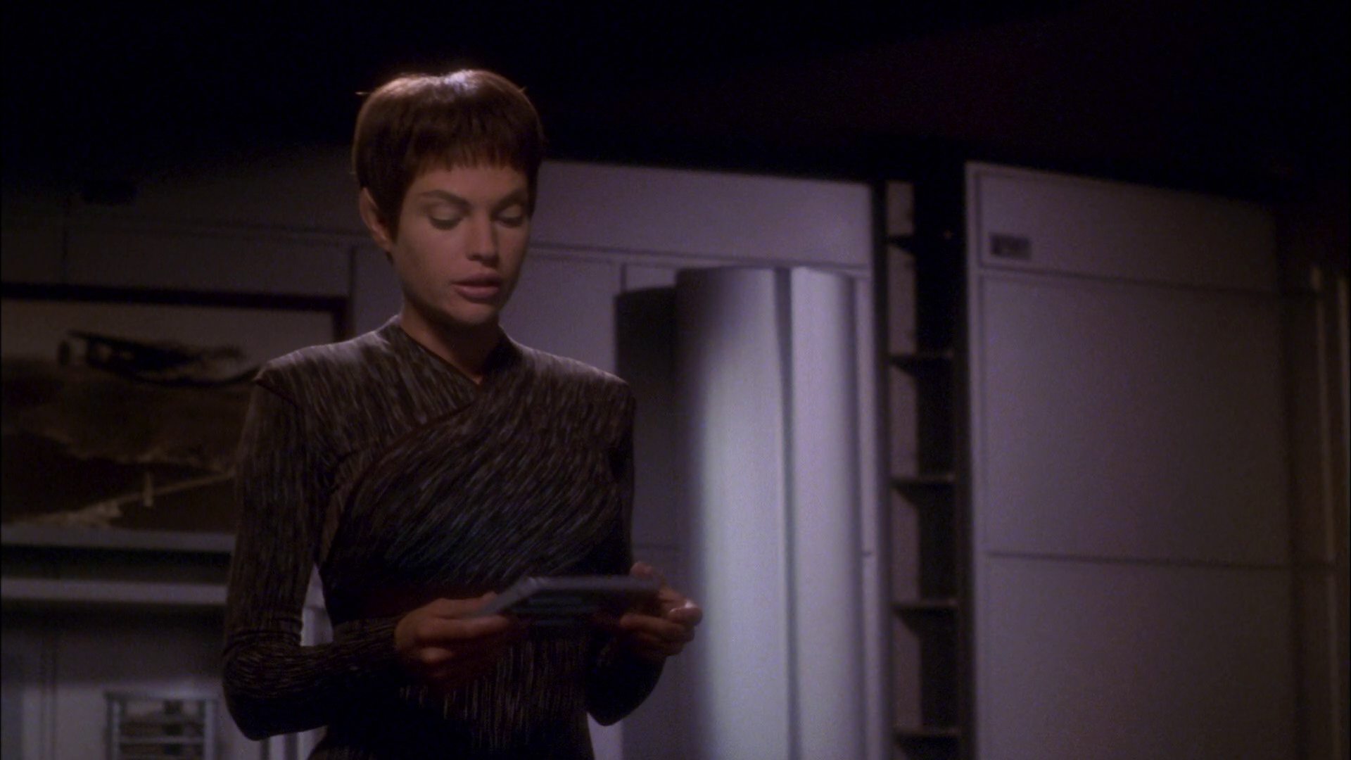 extant_StarTrek_ENT_1x26-_ShockwavePart1_1027.jpg
