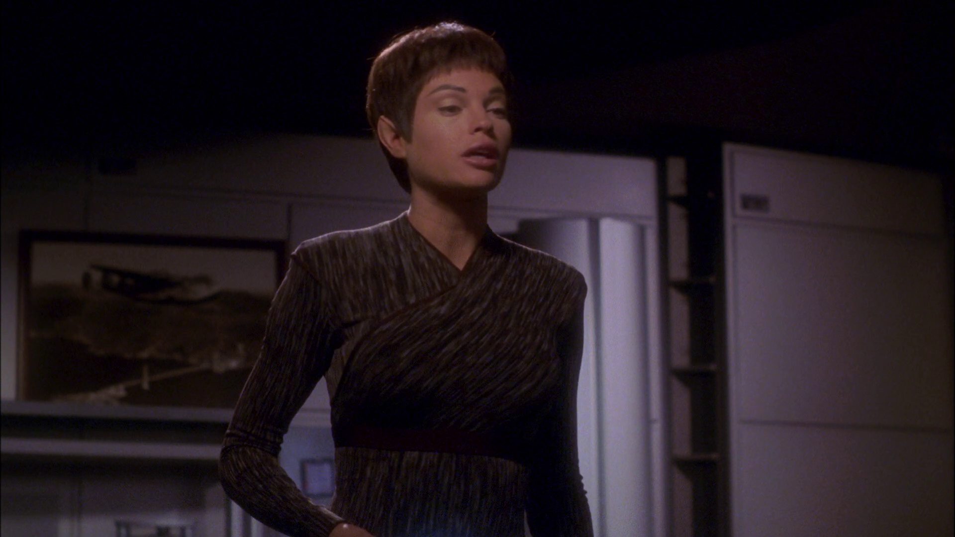 extant_StarTrek_ENT_1x26-_ShockwavePart1_1029.jpg