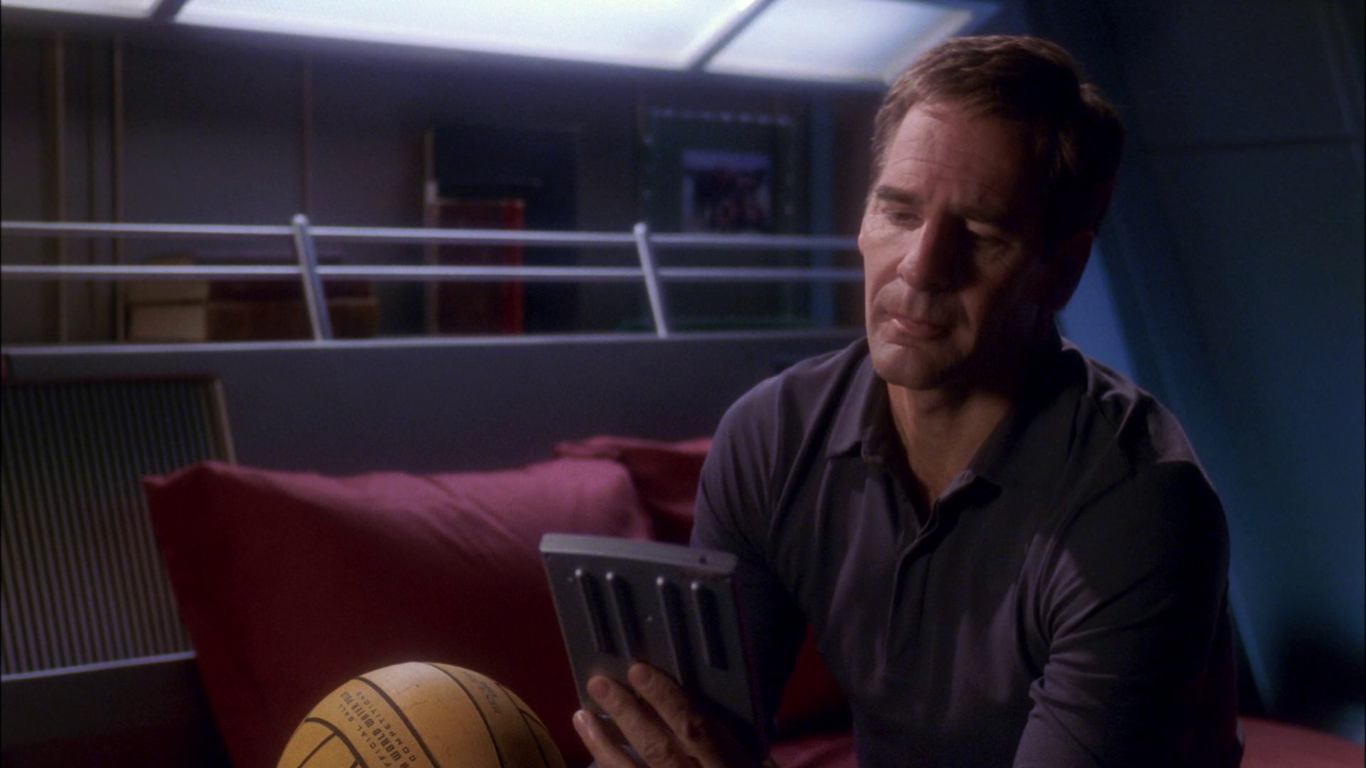 extant_StarTrek_ENT_1x26-_ShockwavePart1_1037.jpg