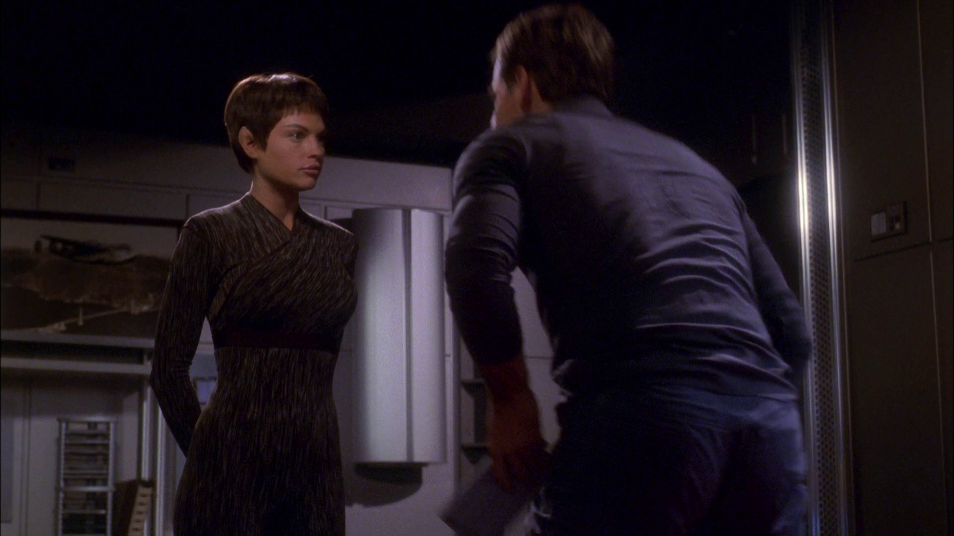 extant_StarTrek_ENT_1x26-_ShockwavePart1_1053.jpg