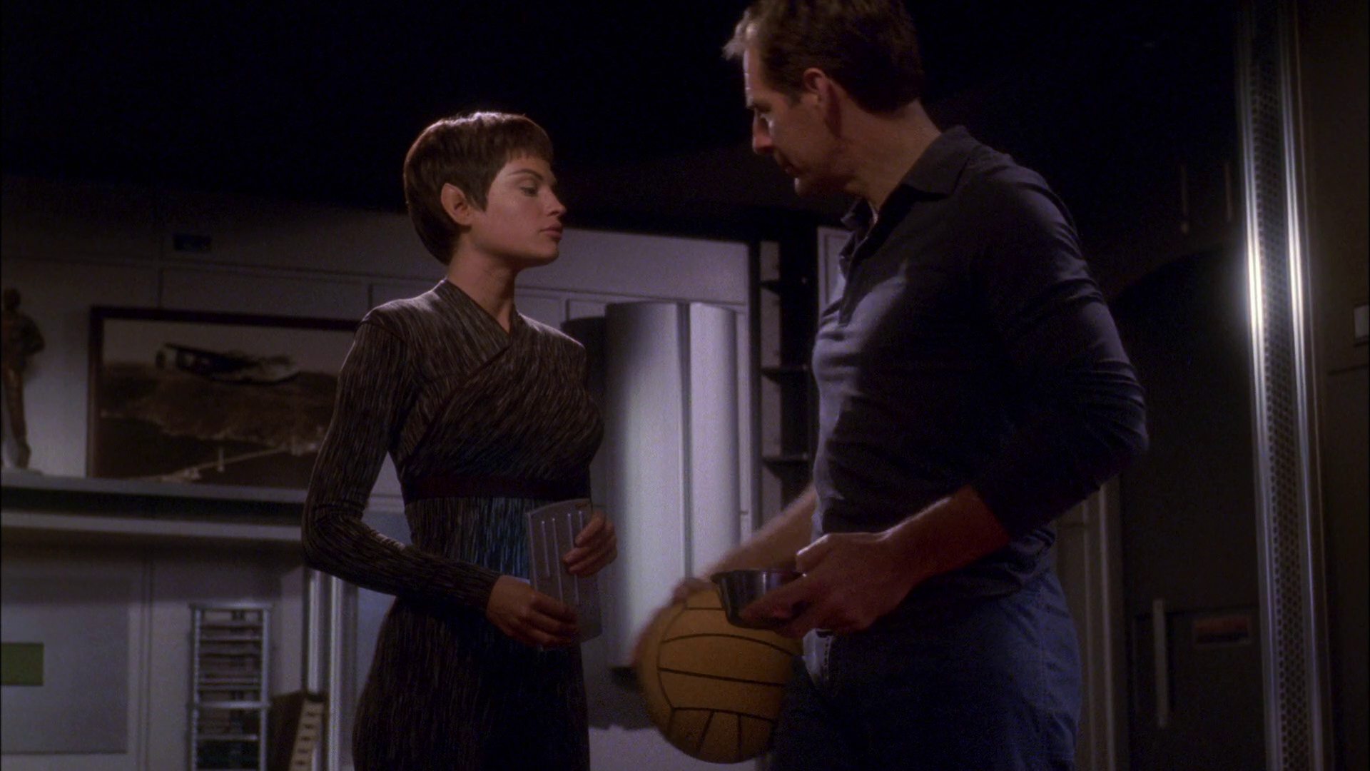 extant_StarTrek_ENT_1x26-_ShockwavePart1_1074.jpg