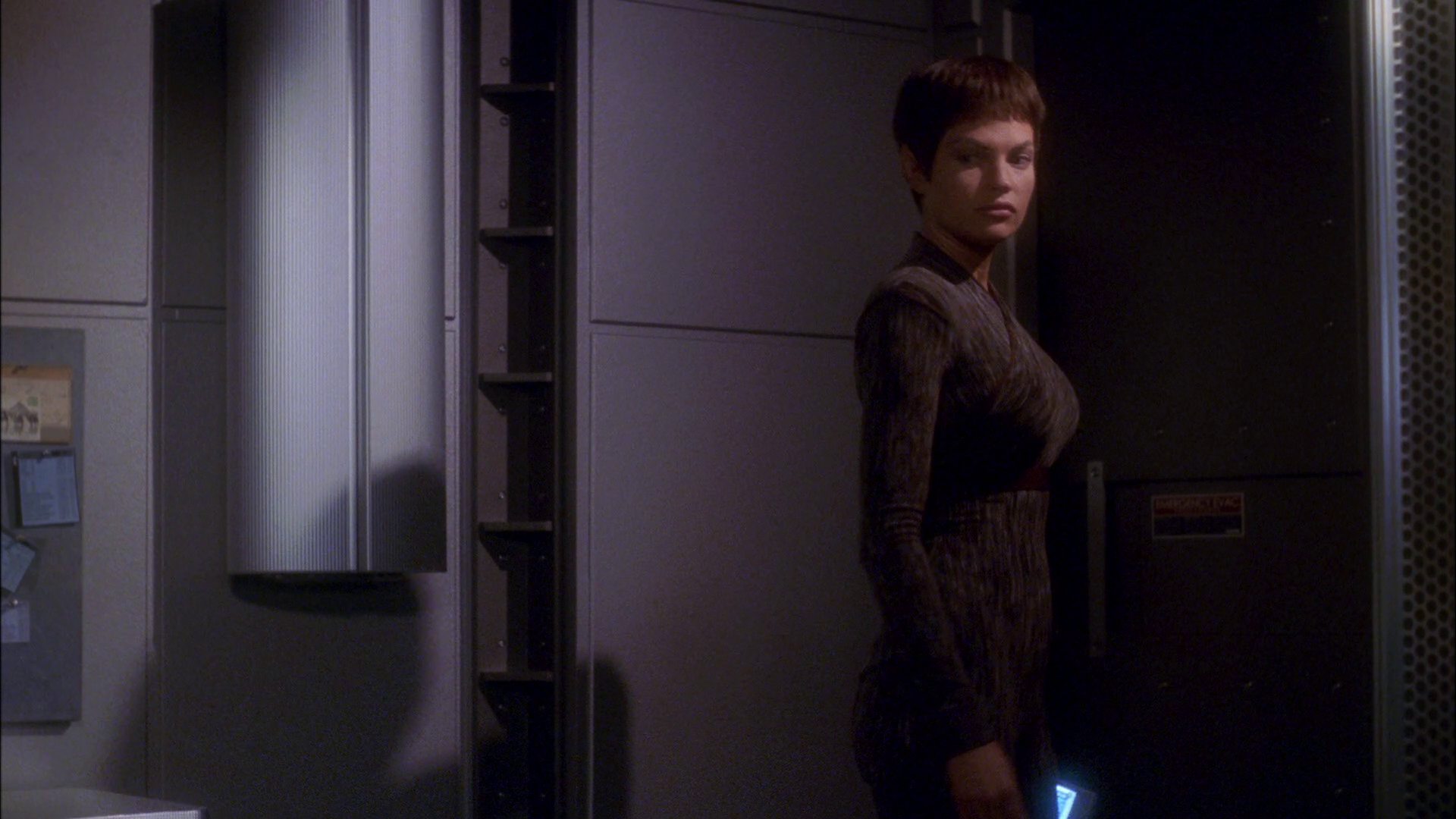 extant_StarTrek_ENT_1x26-_ShockwavePart1_1087.jpg