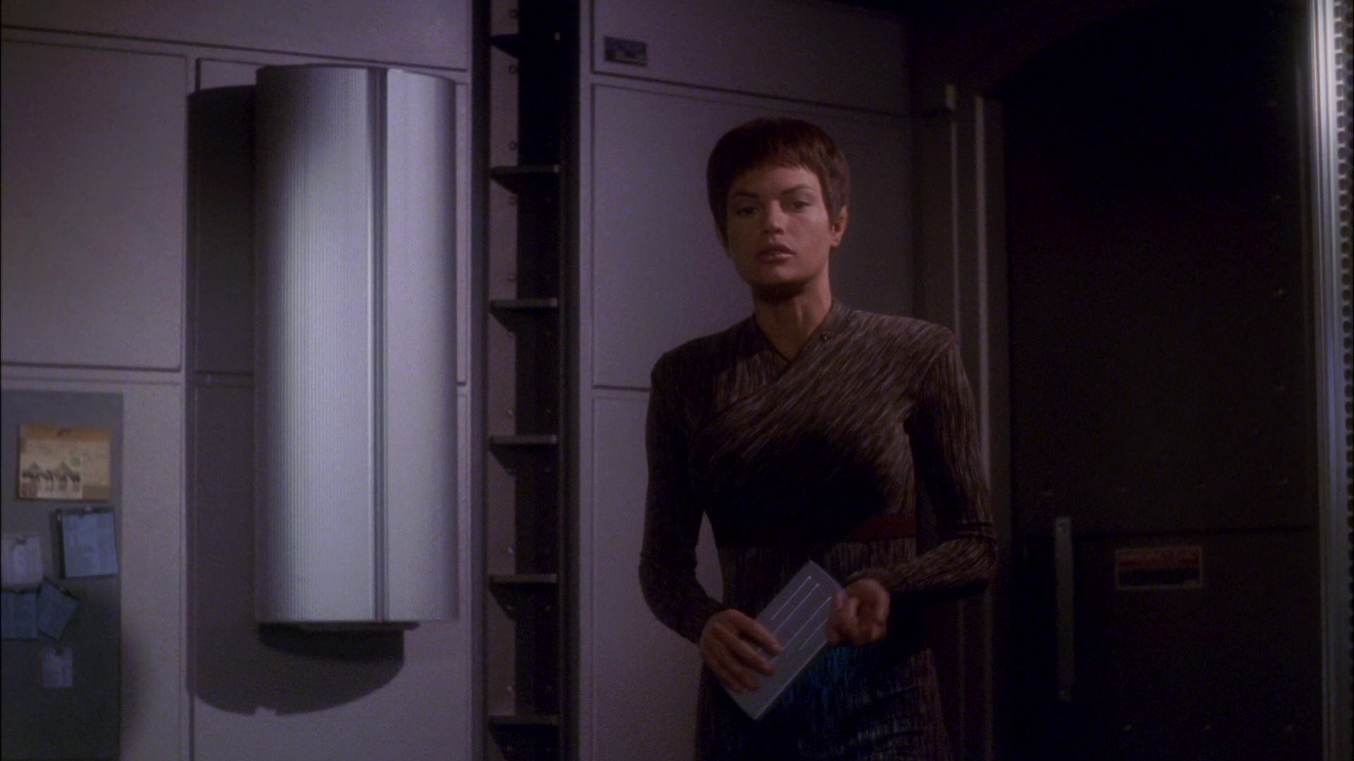 extant_StarTrek_ENT_1x26-_ShockwavePart1_1106.jpg