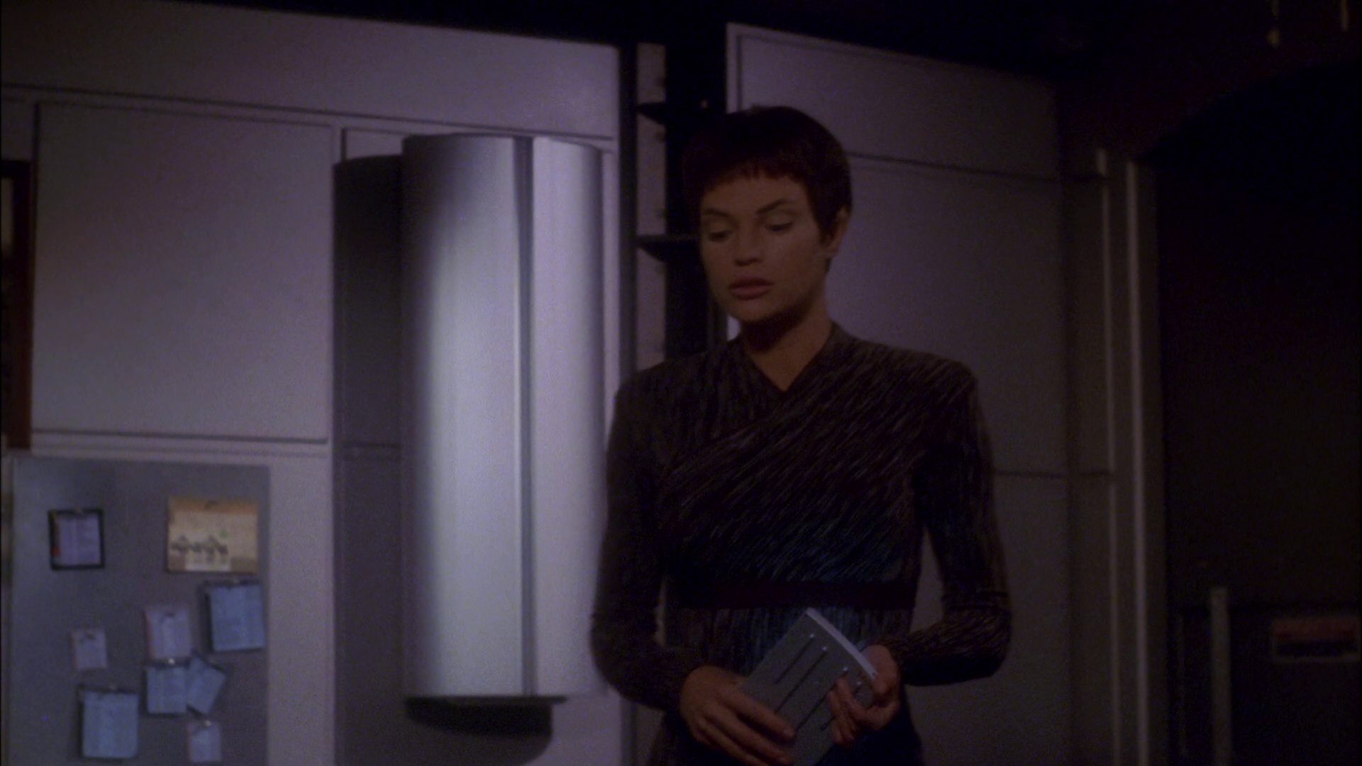 extant_StarTrek_ENT_1x26-_ShockwavePart1_1108.jpg