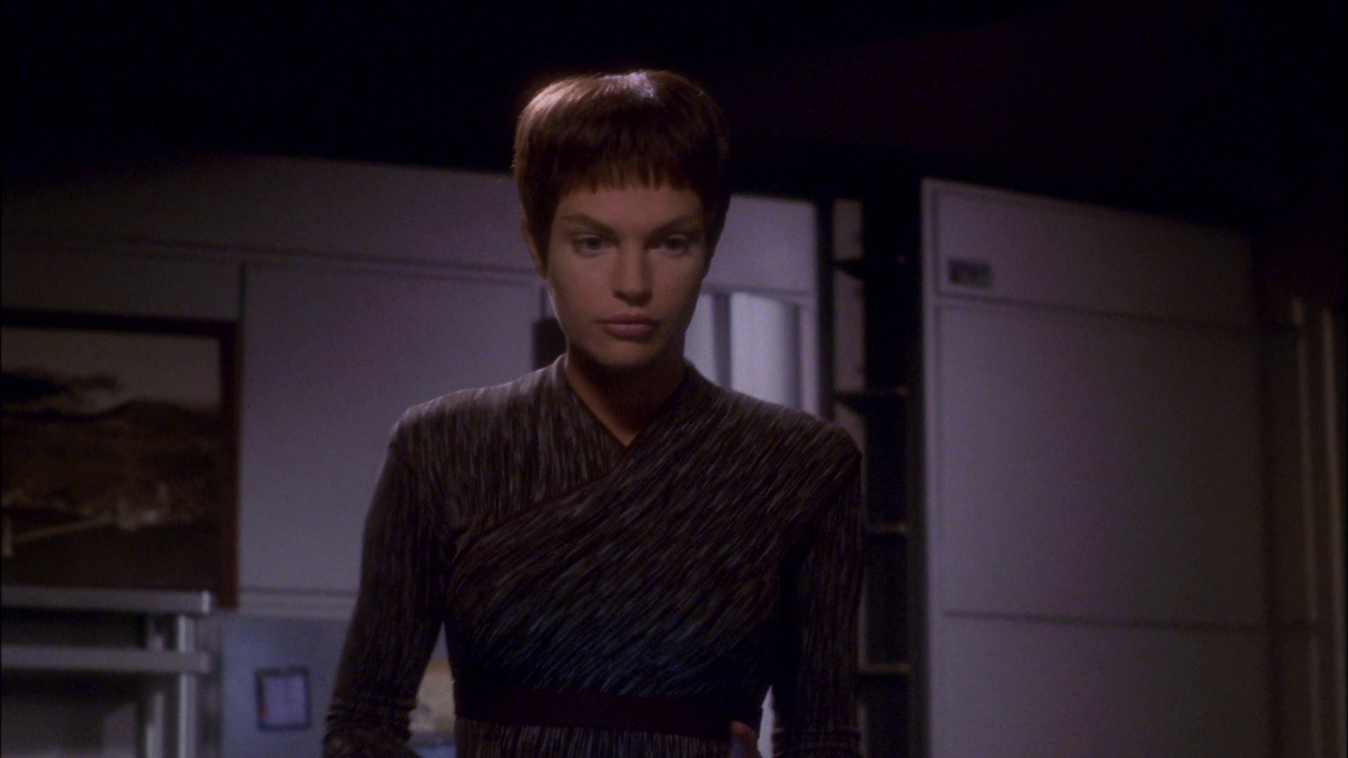 extant_StarTrek_ENT_1x26-_ShockwavePart1_1111.jpg