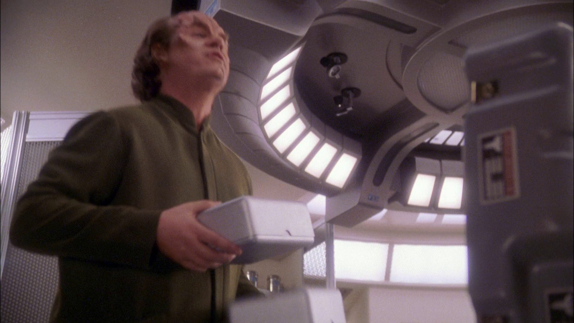 extant_StarTrek_ENT_1x26-_ShockwavePart1_1187.jpg