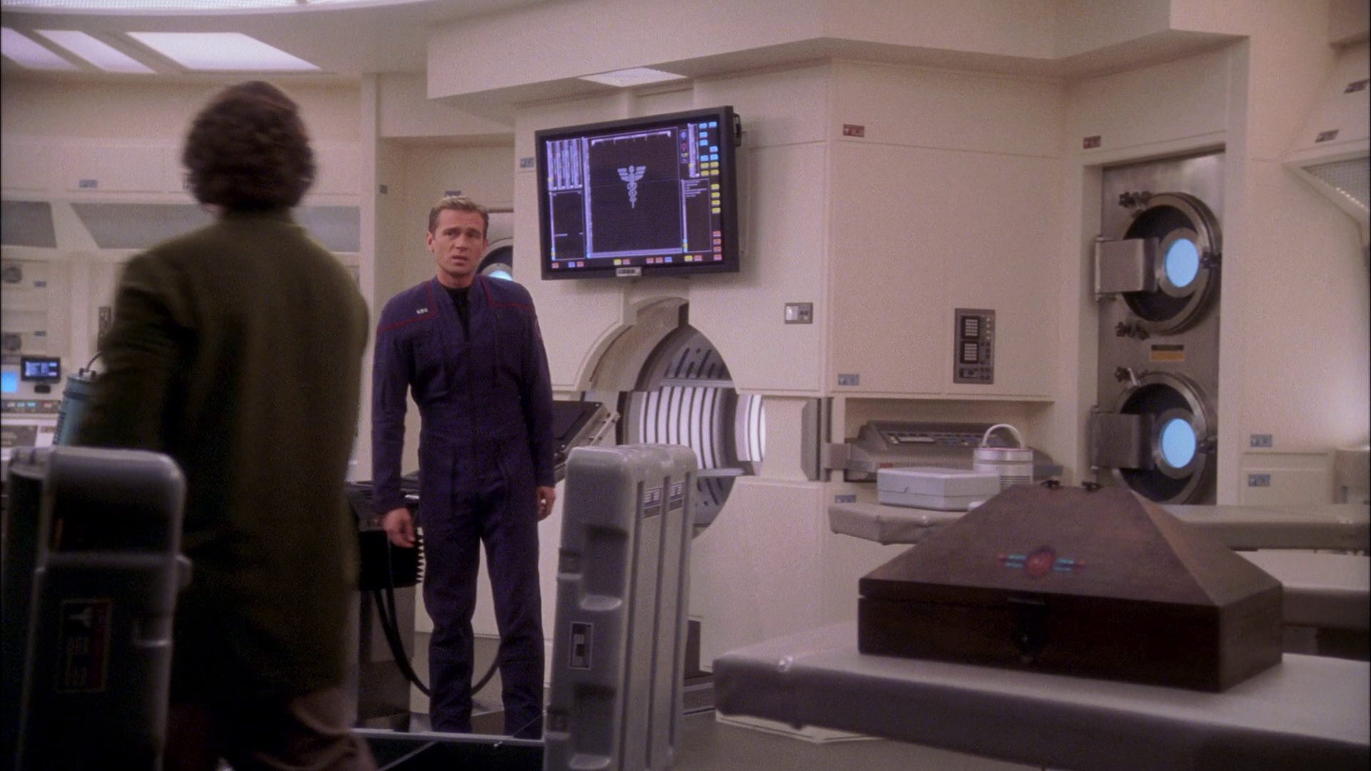 extant_StarTrek_ENT_1x26-_ShockwavePart1_1203.jpg