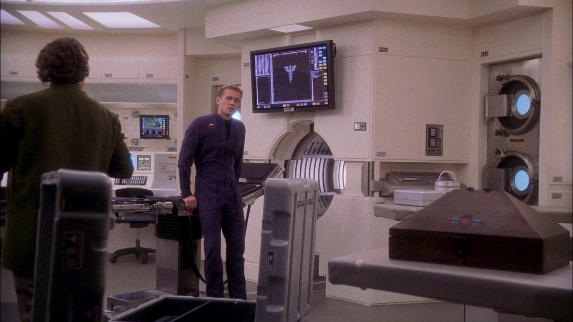 extant_StarTrek_ENT_1x26-_ShockwavePart1_1204.jpg
