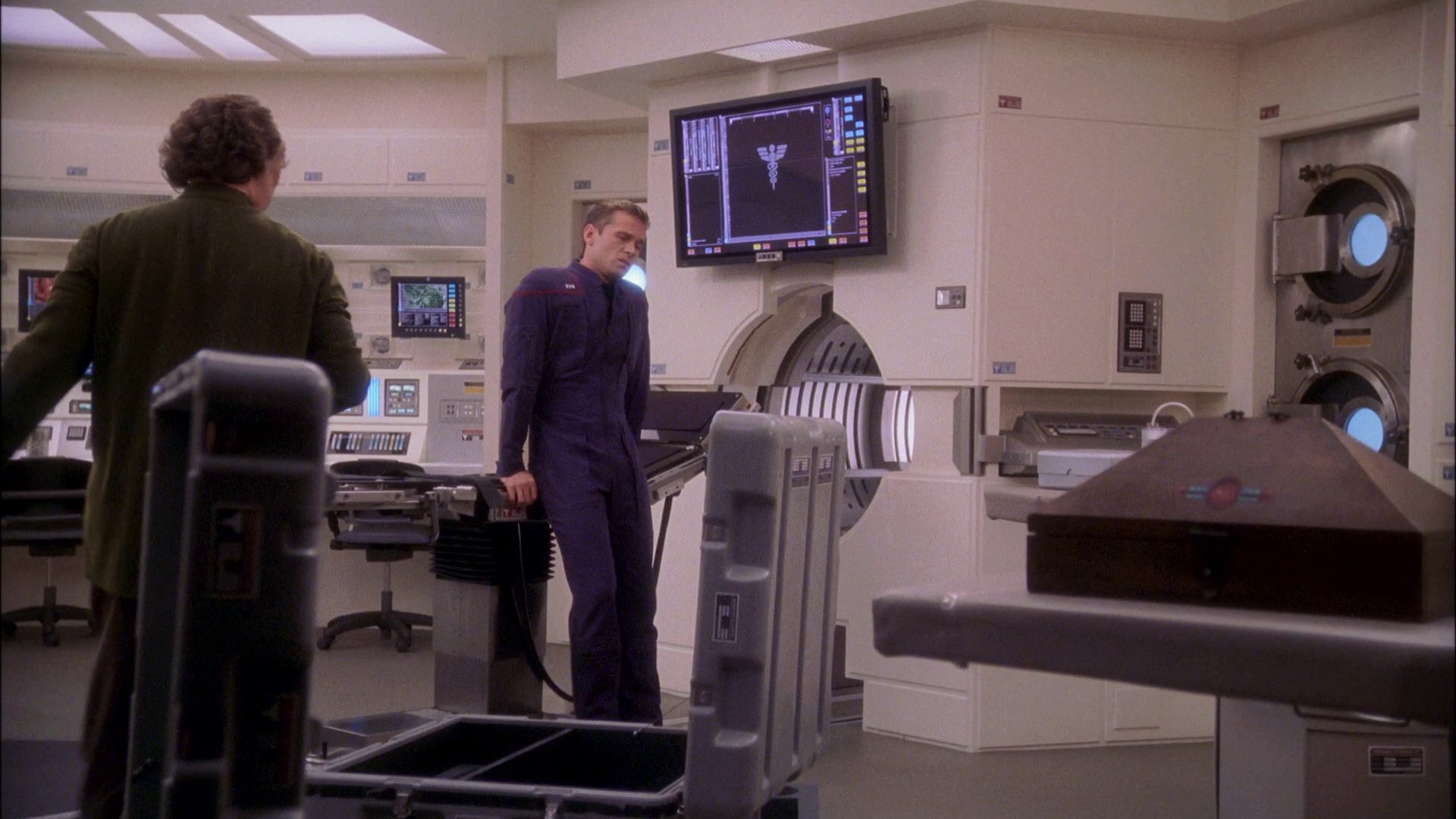 extant_StarTrek_ENT_1x26-_ShockwavePart1_1205.jpg