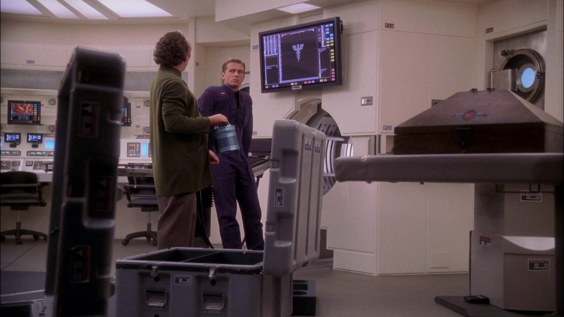 extant_StarTrek_ENT_1x26-_ShockwavePart1_1211.jpg