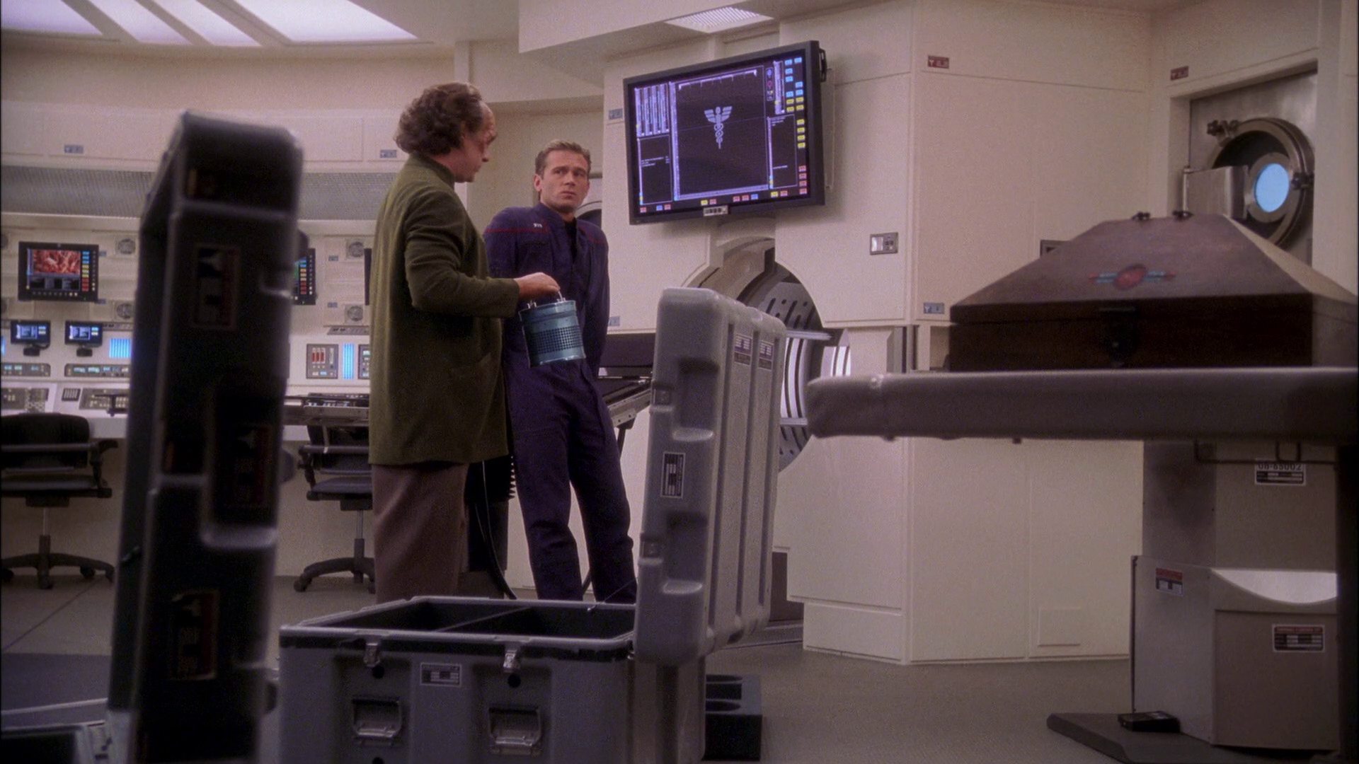 extant_StarTrek_ENT_1x26-_ShockwavePart1_1212.jpg