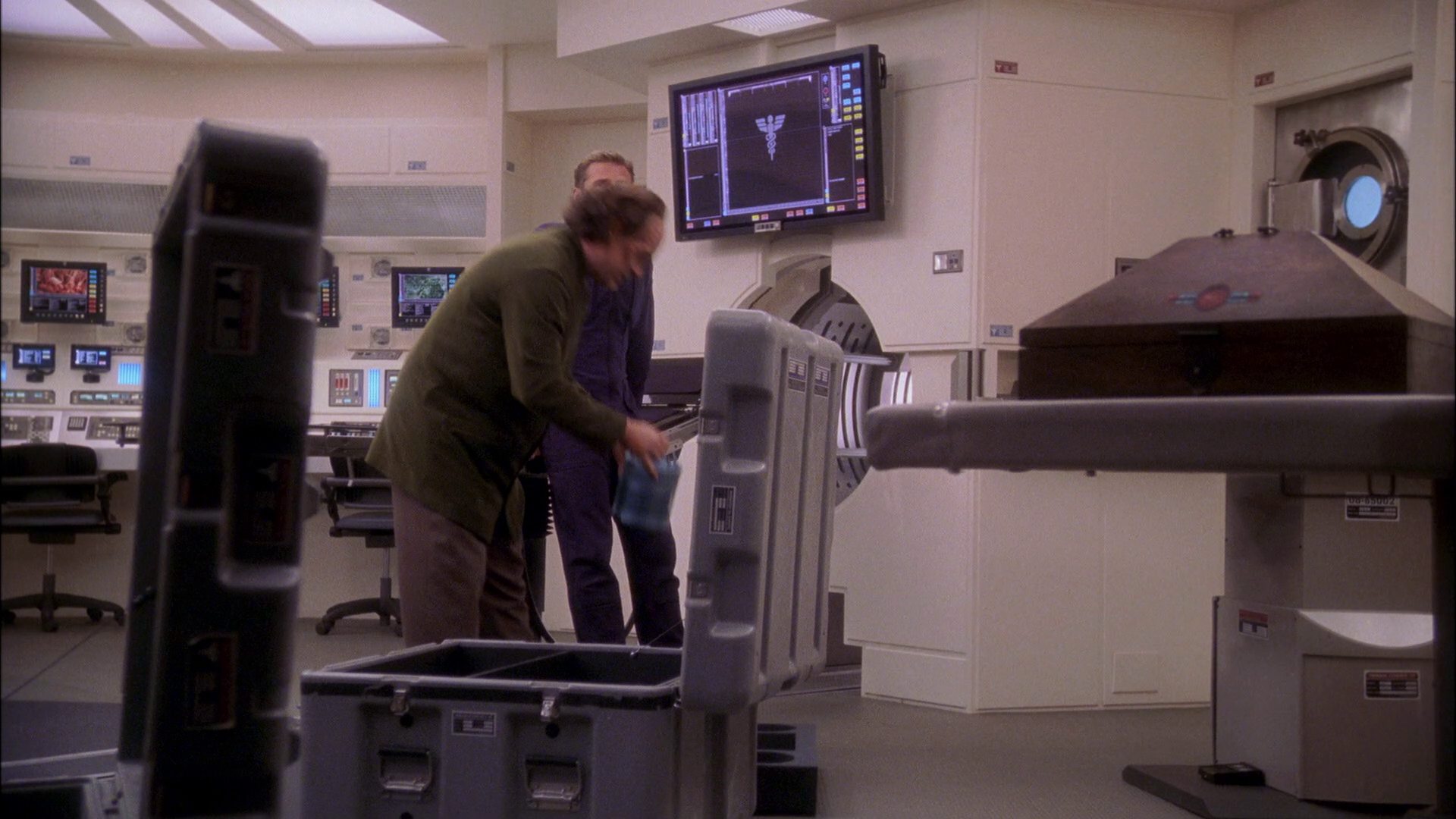 extant_StarTrek_ENT_1x26-_ShockwavePart1_1214.jpg