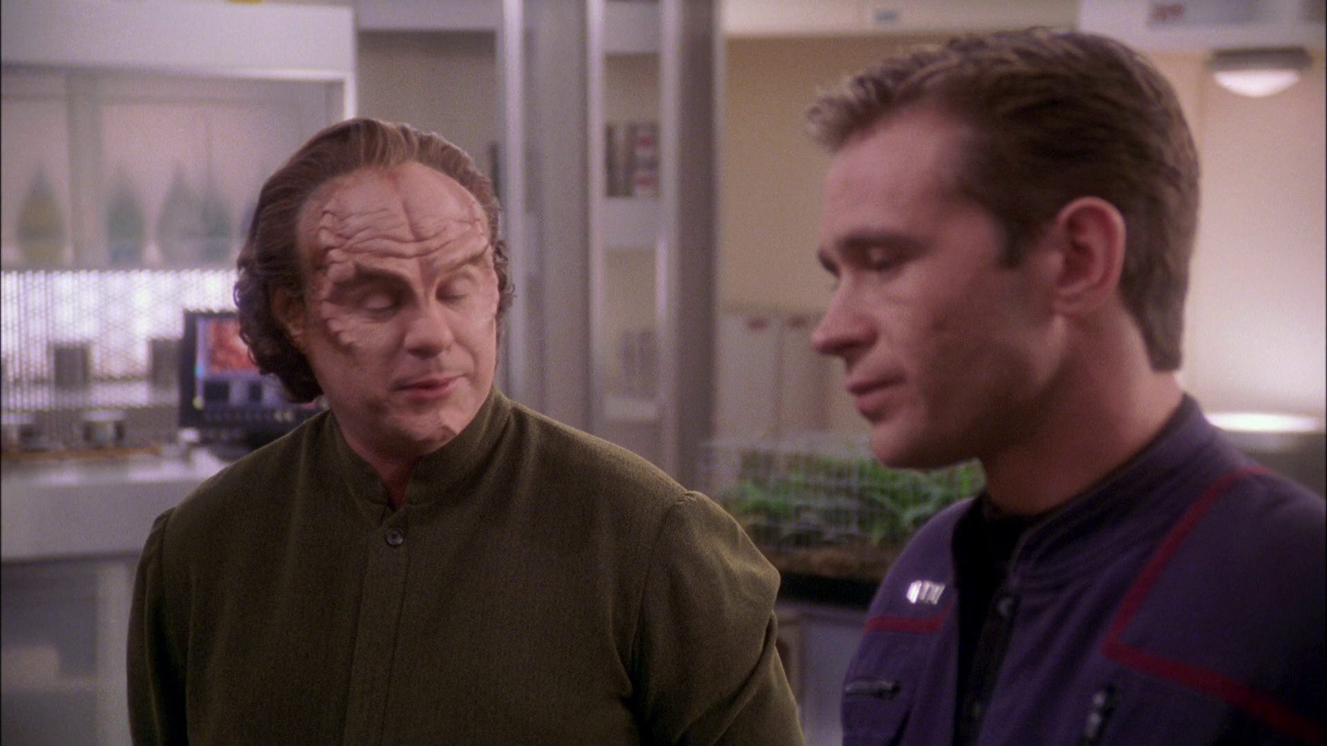 extant_StarTrek_ENT_1x26-_ShockwavePart1_1221.jpg