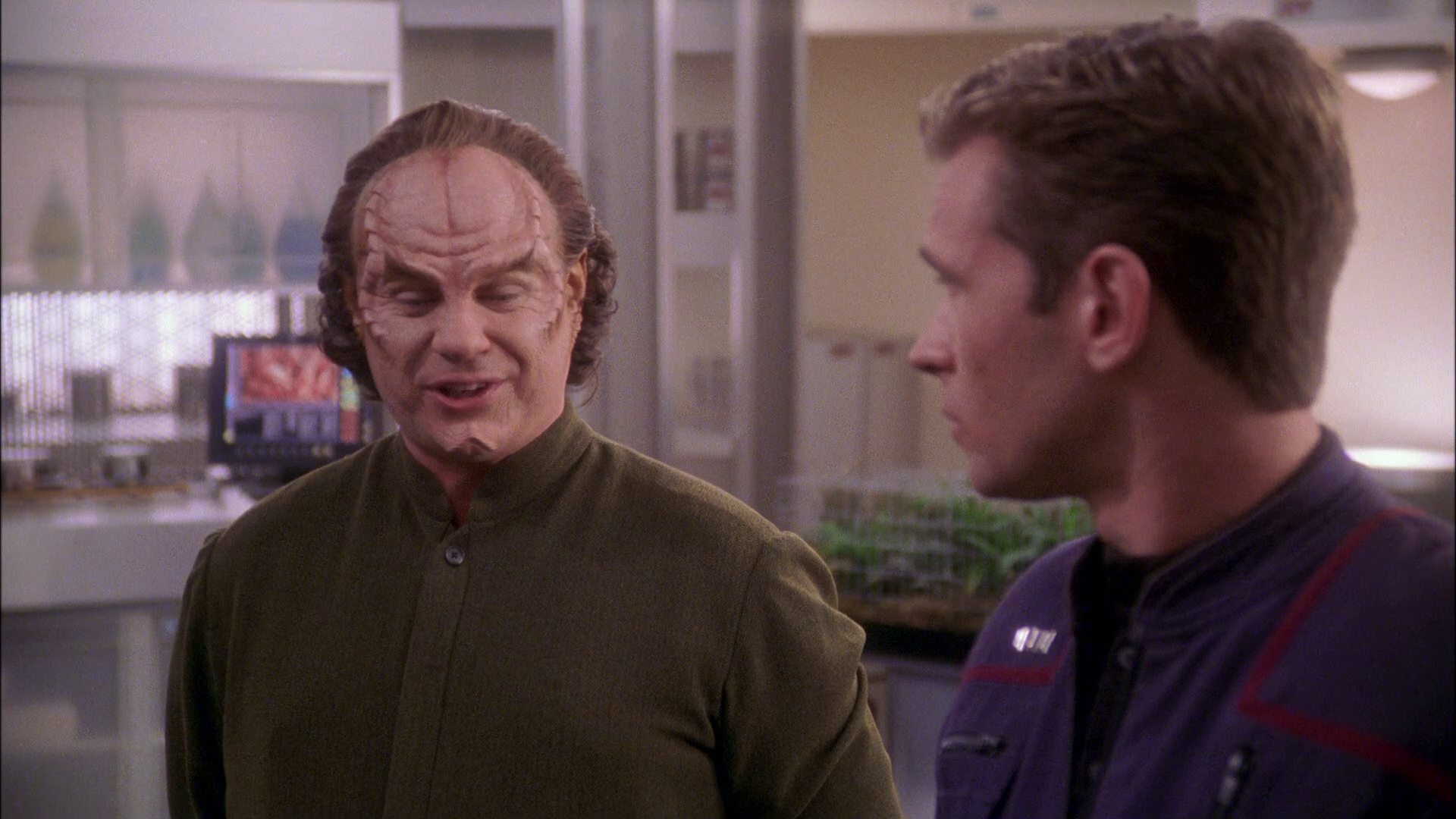 extant_StarTrek_ENT_1x26-_ShockwavePart1_1225.jpg