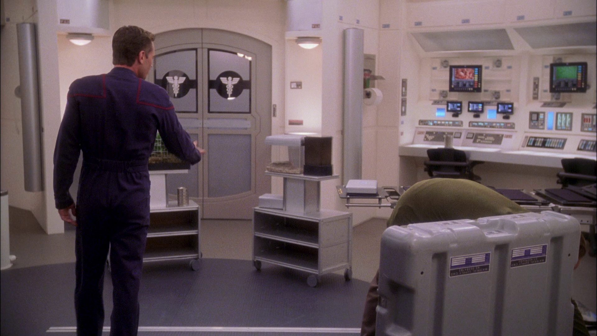 extant_StarTrek_ENT_1x26-_ShockwavePart1_1263.jpg