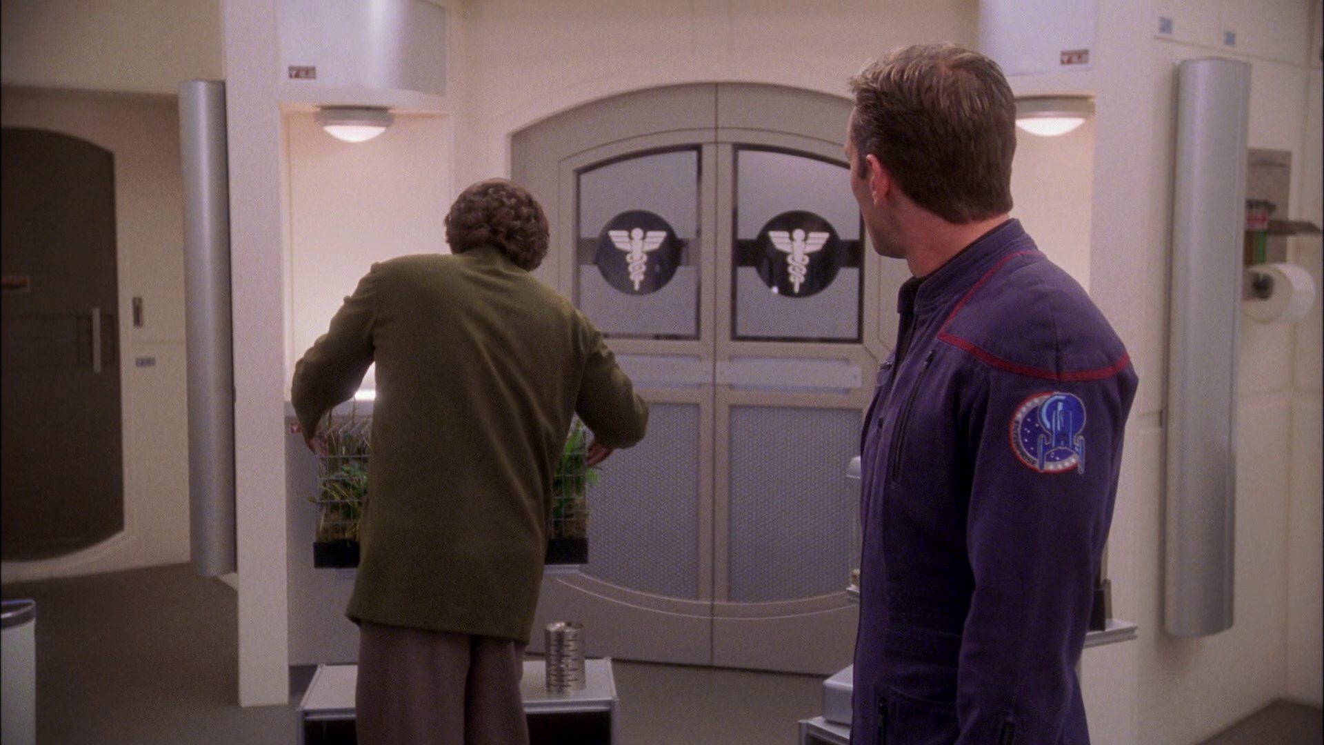 extant_StarTrek_ENT_1x26-_ShockwavePart1_1280.jpg