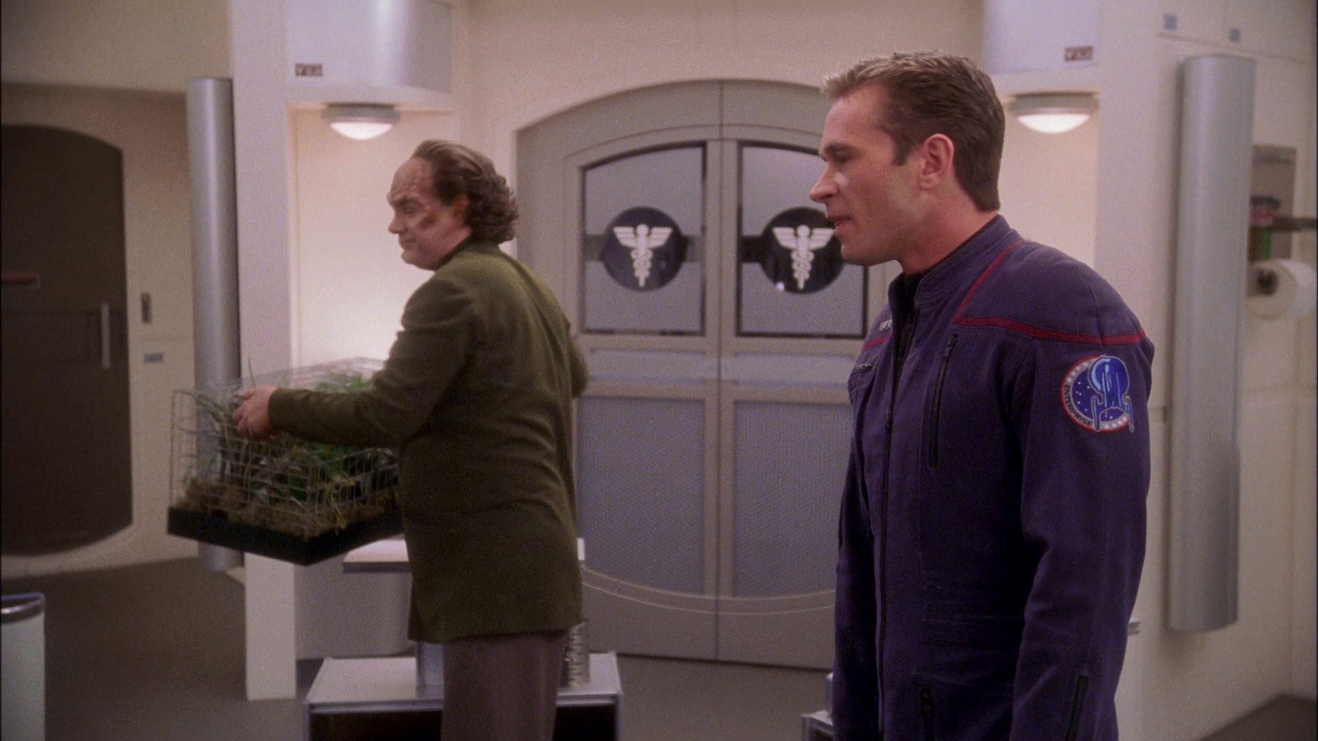 extant_StarTrek_ENT_1x26-_ShockwavePart1_1282.jpg