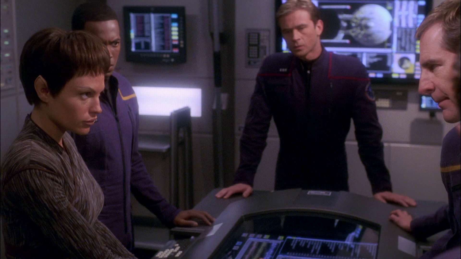 extant_StarTrek_ENT_1x26-_ShockwavePart1_1746.jpg