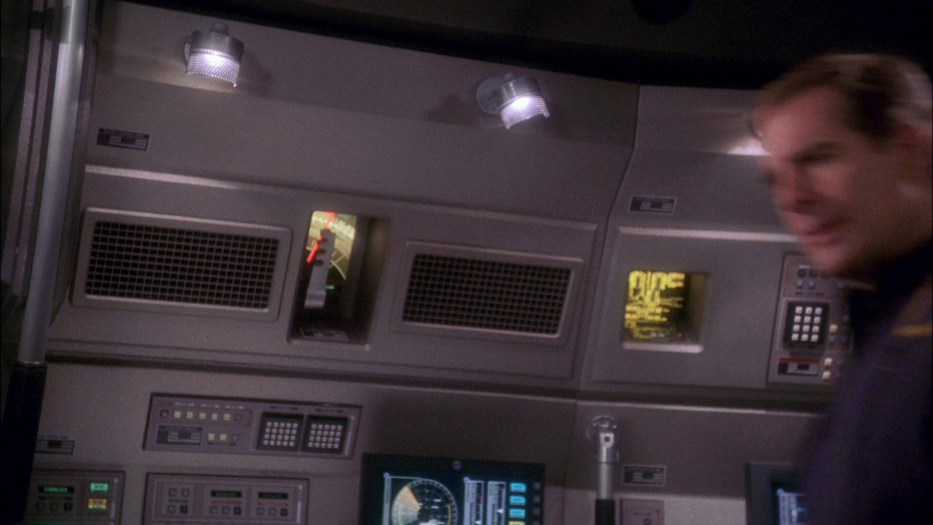 extant_StarTrek_ENT_1x26-_ShockwavePart1_1899.jpg