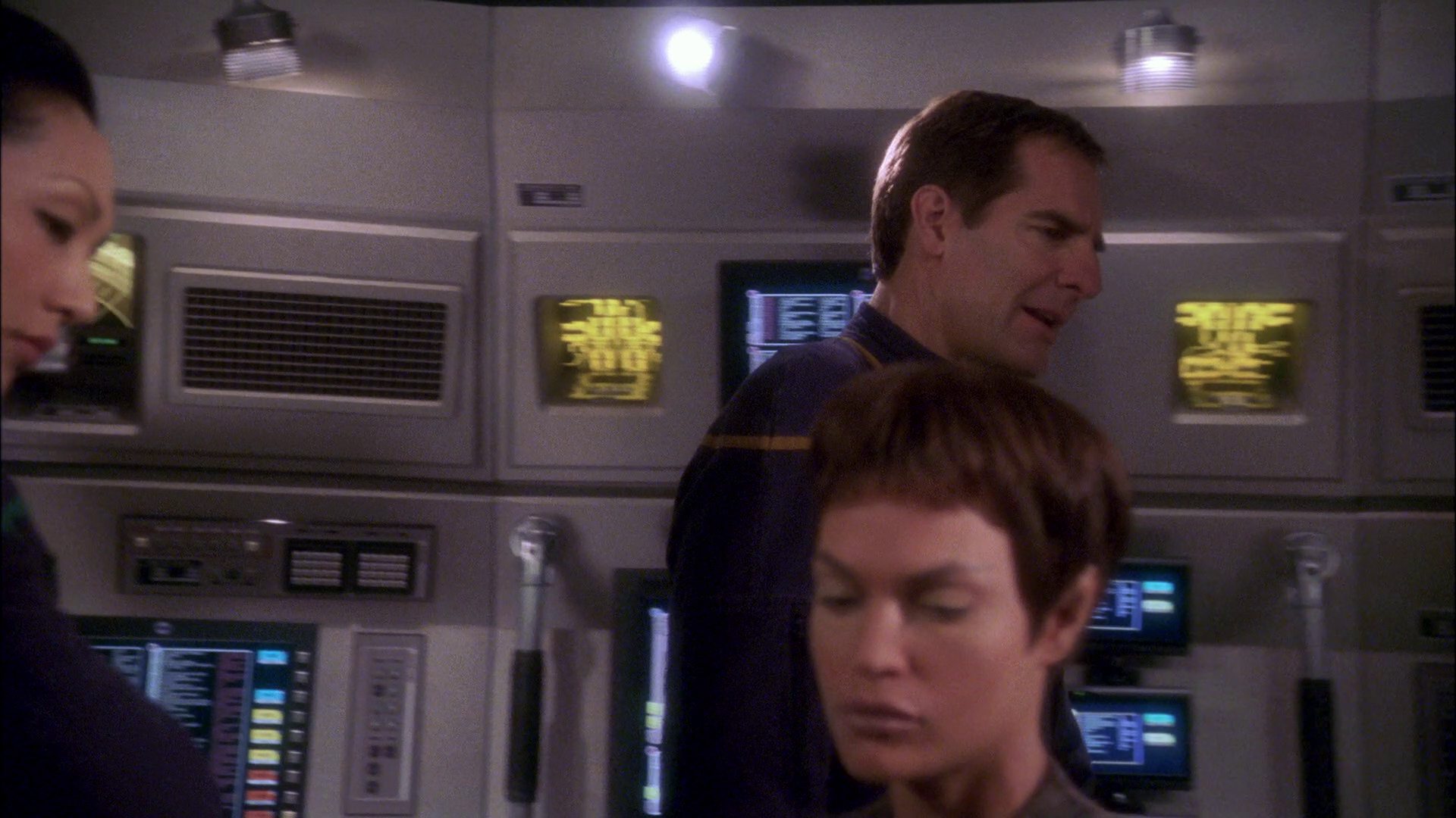 extant_StarTrek_ENT_1x26-_ShockwavePart1_1912.jpg