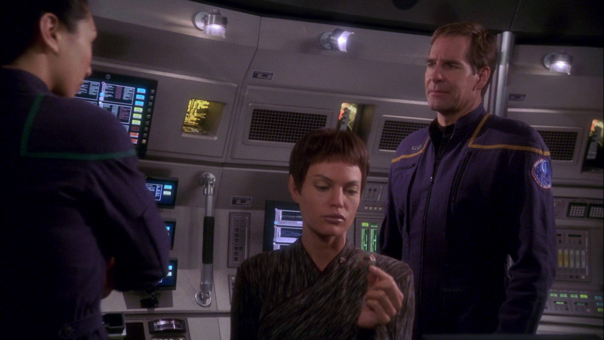extant_StarTrek_ENT_1x26-_ShockwavePart1_1923.jpg