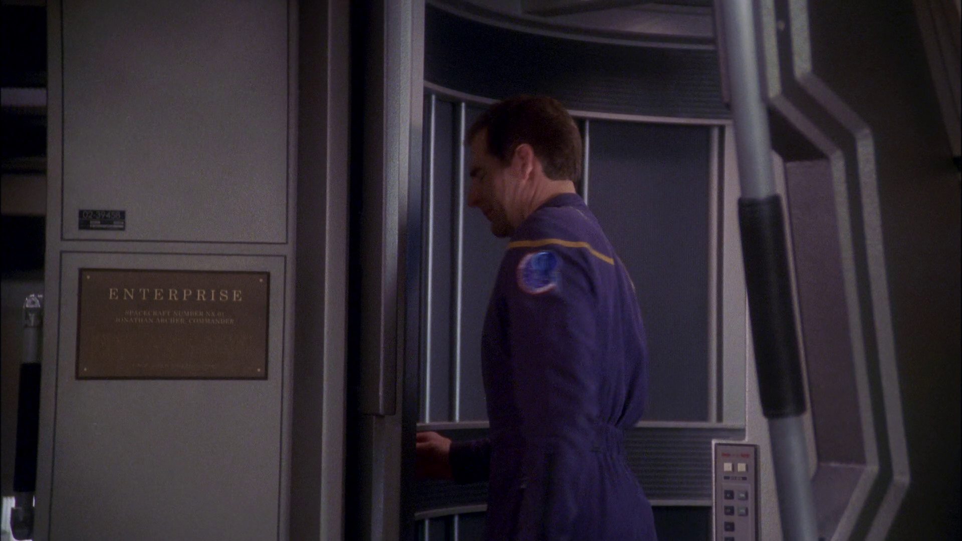 extant_StarTrek_ENT_1x26-_ShockwavePart1_1959.jpg