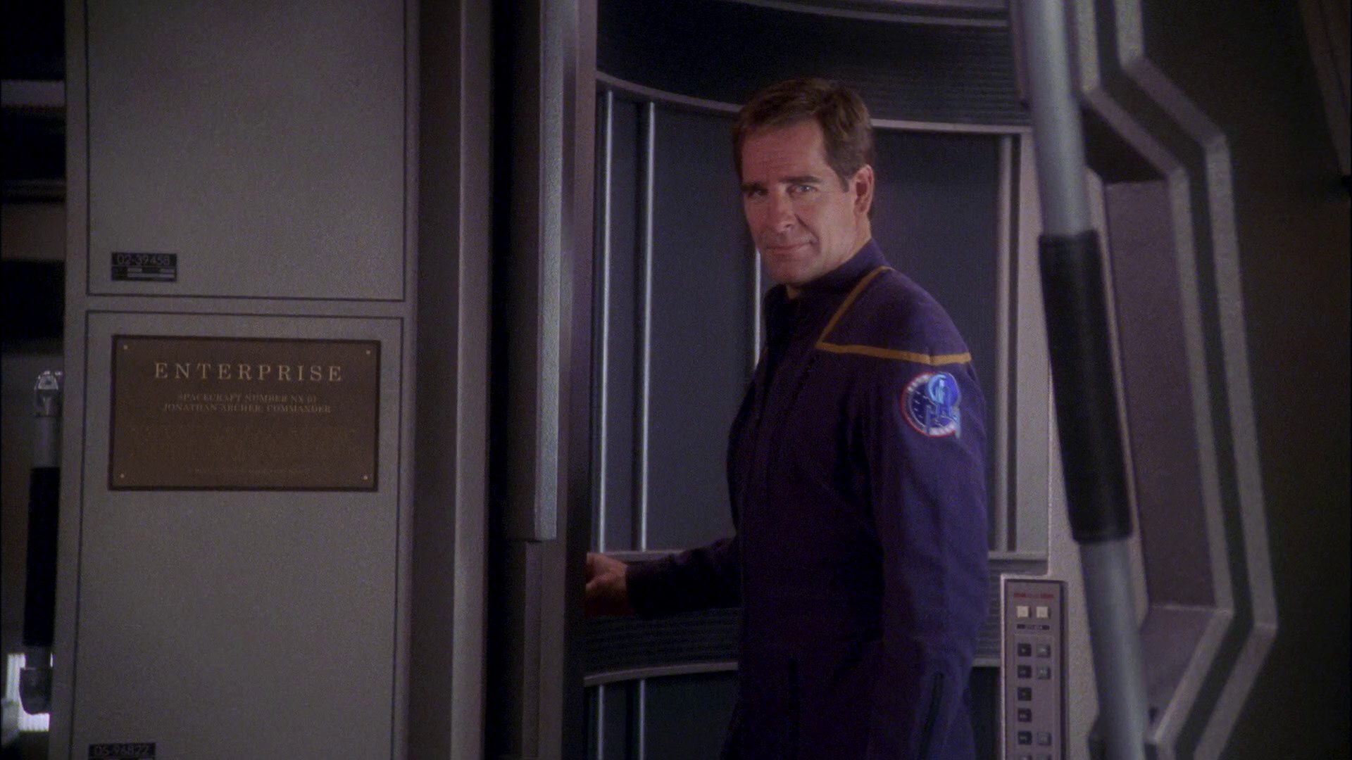 extant_StarTrek_ENT_1x26-_ShockwavePart1_1960.jpg
