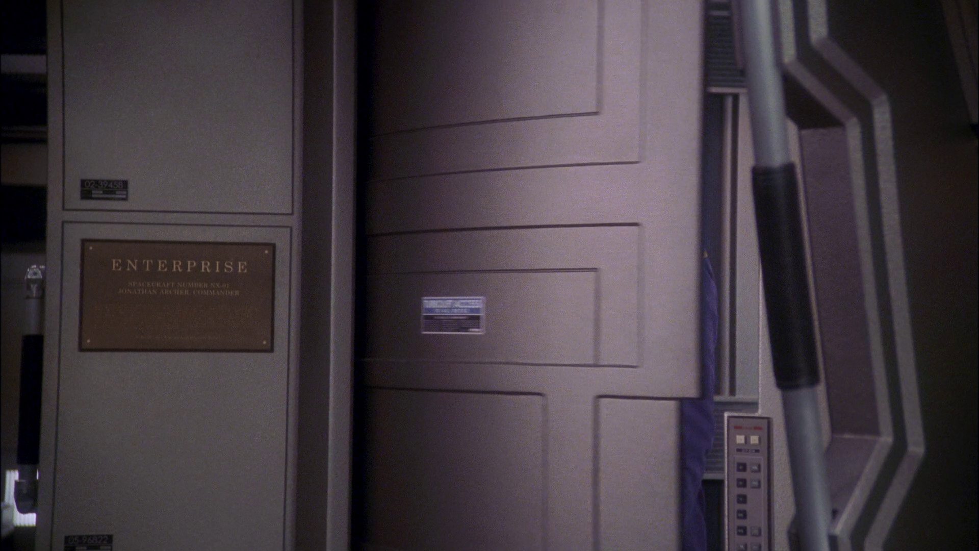 extant_StarTrek_ENT_1x26-_ShockwavePart1_1962.jpg