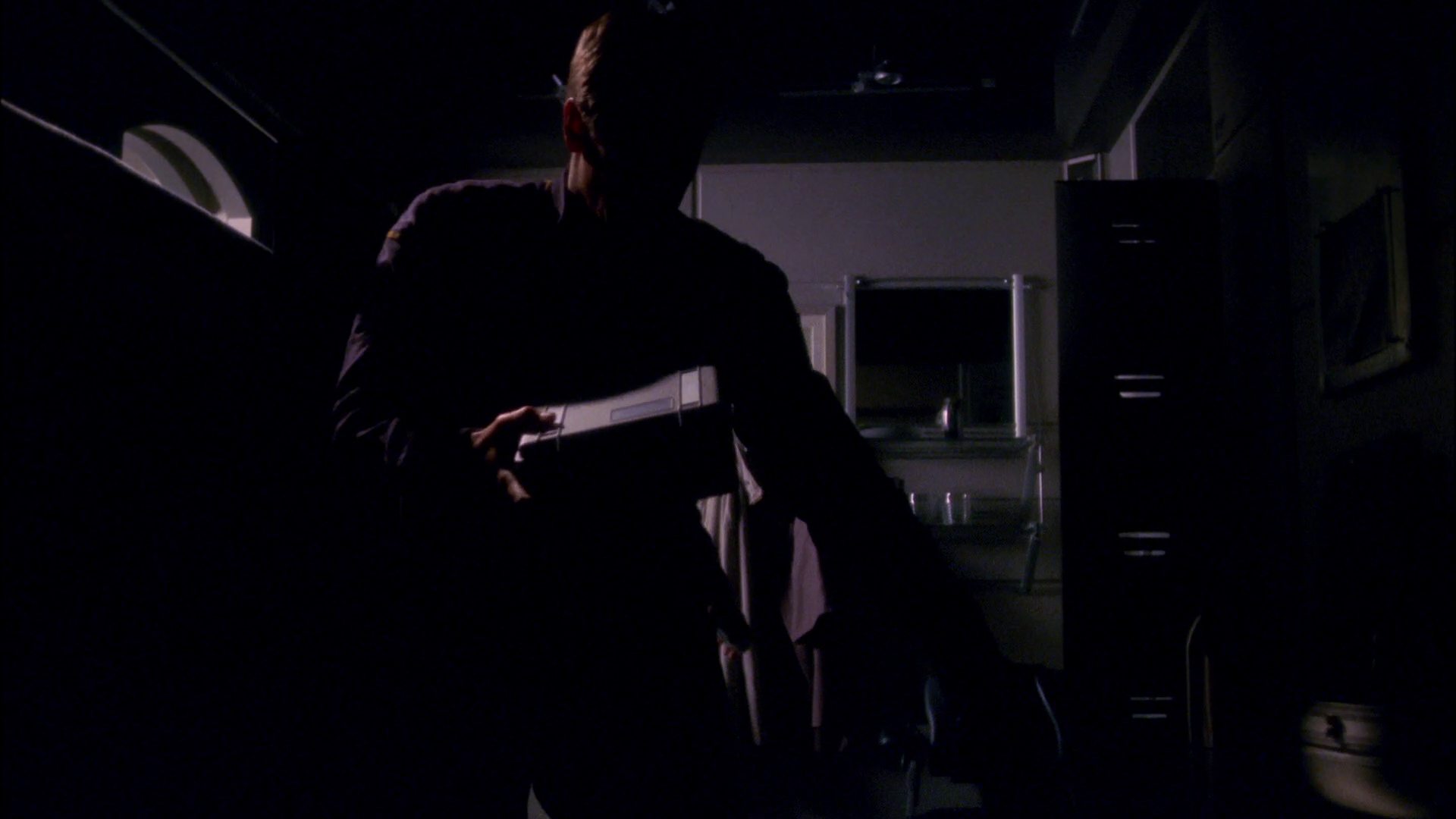 extant_StarTrek_ENT_1x26-_ShockwavePart1_2029.jpg