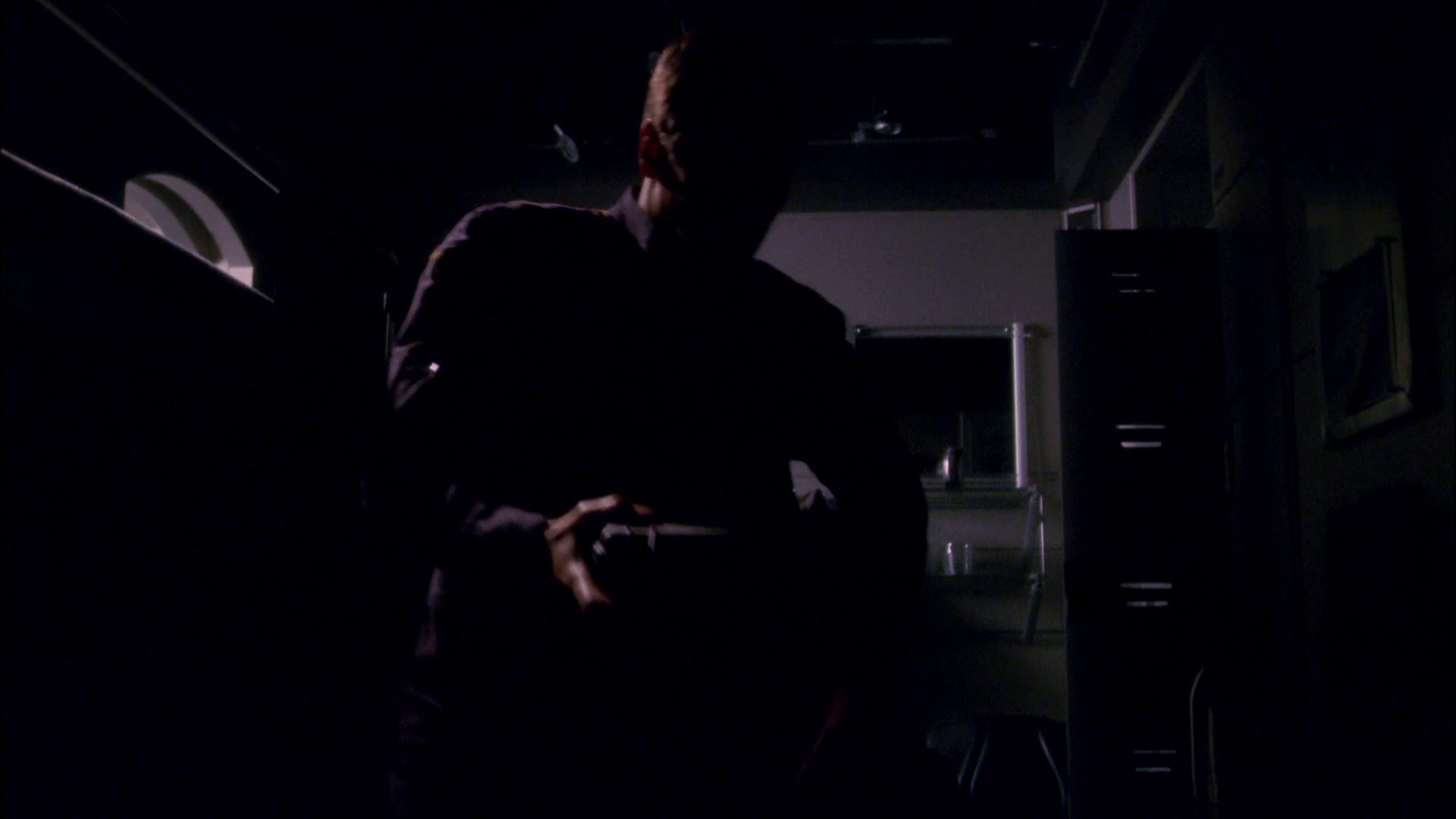 extant_StarTrek_ENT_1x26-_ShockwavePart1_2030.jpg