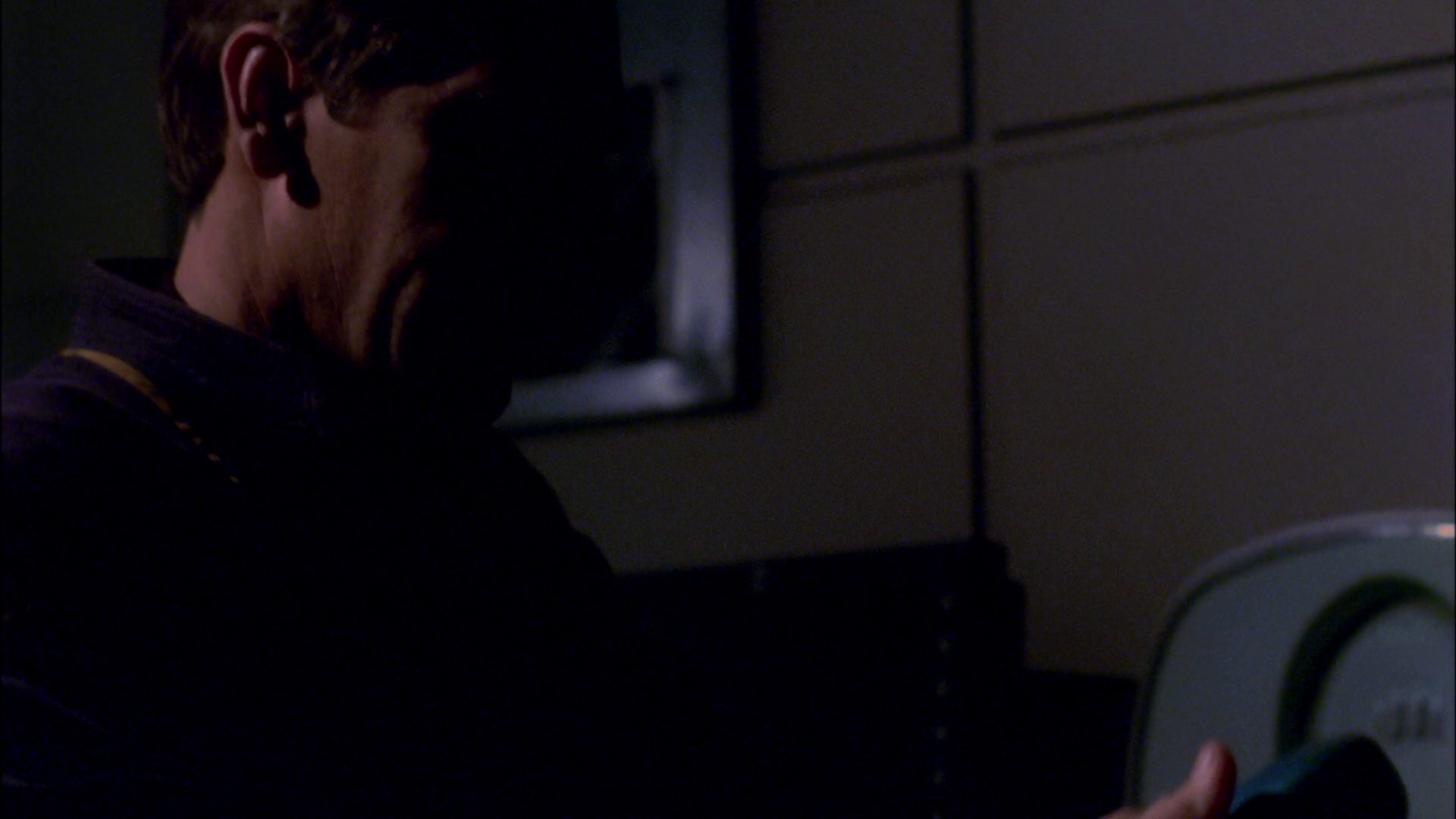 extant_StarTrek_ENT_1x26-_ShockwavePart1_2041.jpg