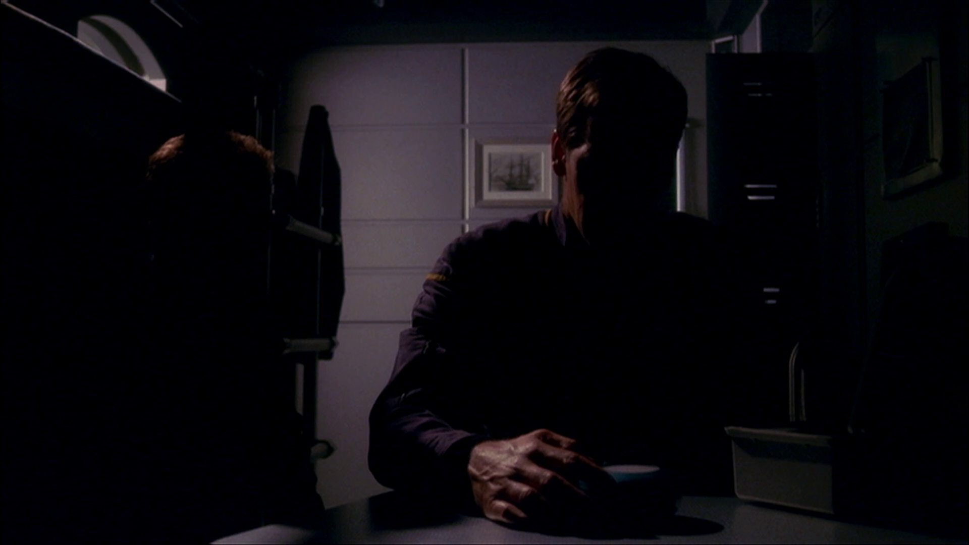 extant_StarTrek_ENT_1x26-_ShockwavePart1_2049.jpg
