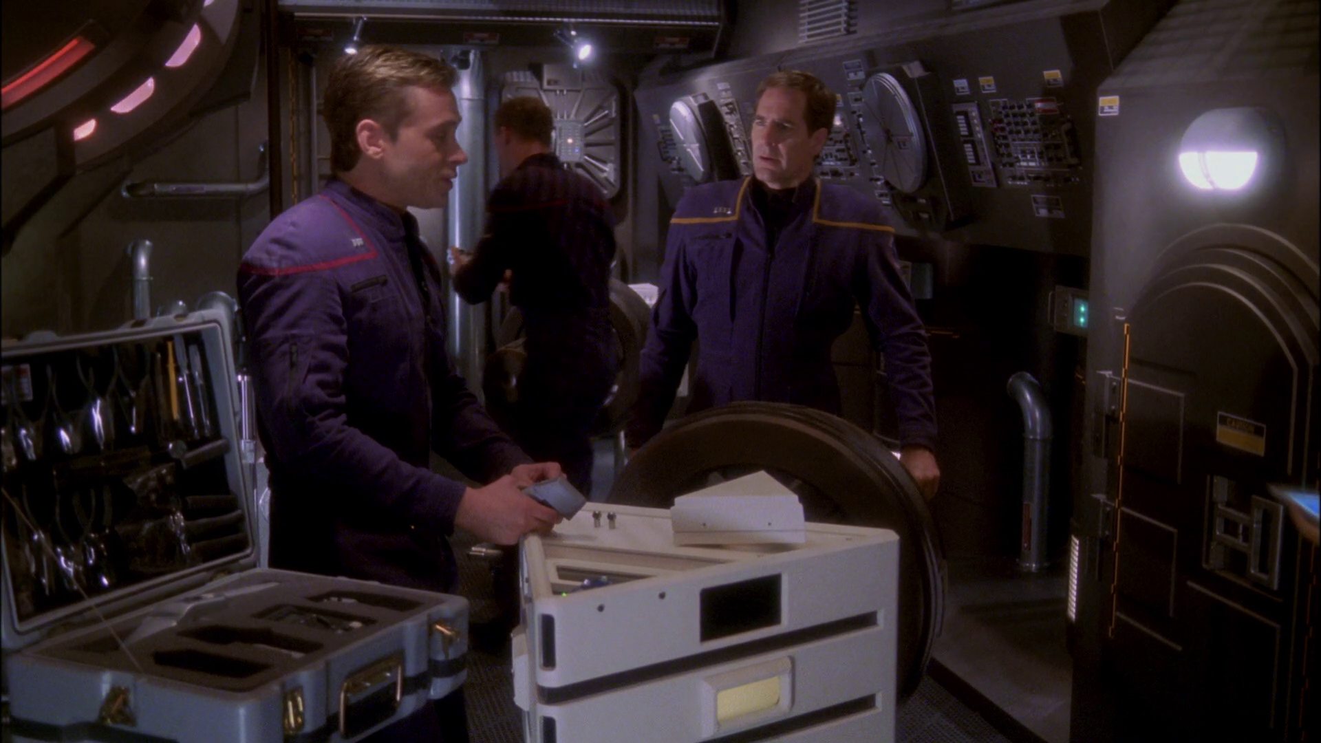 extant_StarTrek_ENT_1x26-_ShockwavePart1_2102.jpg