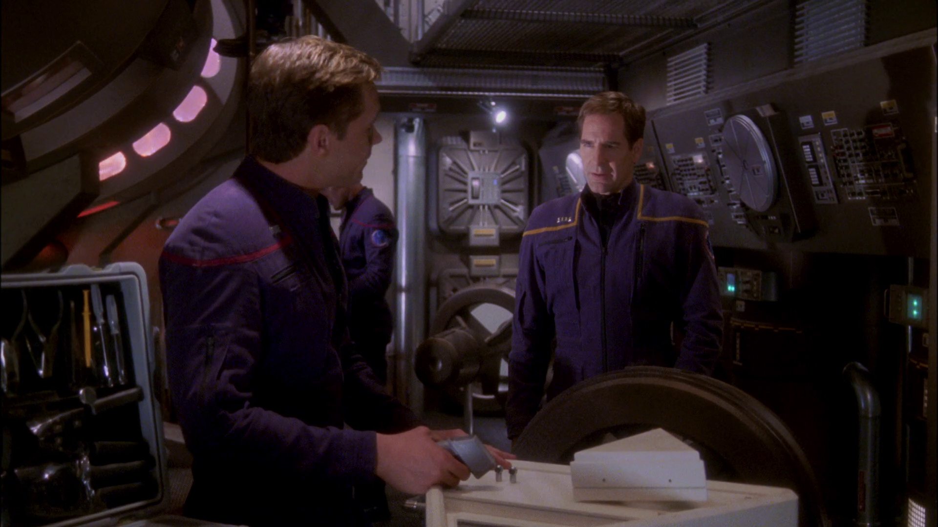 extant_StarTrek_ENT_1x26-_ShockwavePart1_2109.jpg
