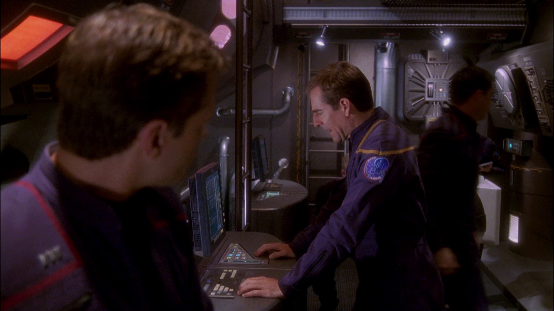 extant_StarTrek_ENT_1x26-_ShockwavePart1_2118.jpg