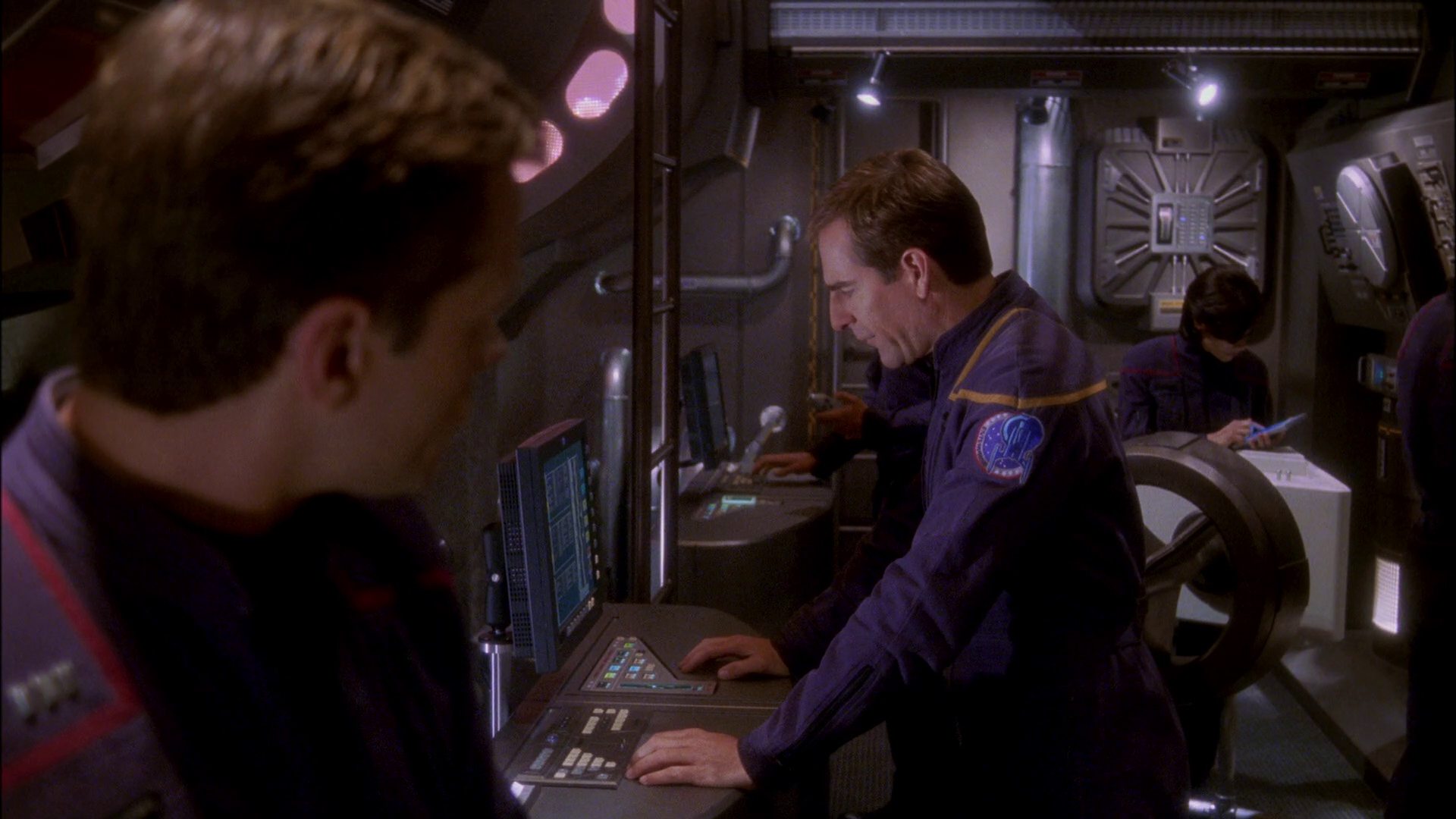 extant_StarTrek_ENT_1x26-_ShockwavePart1_2121.jpg