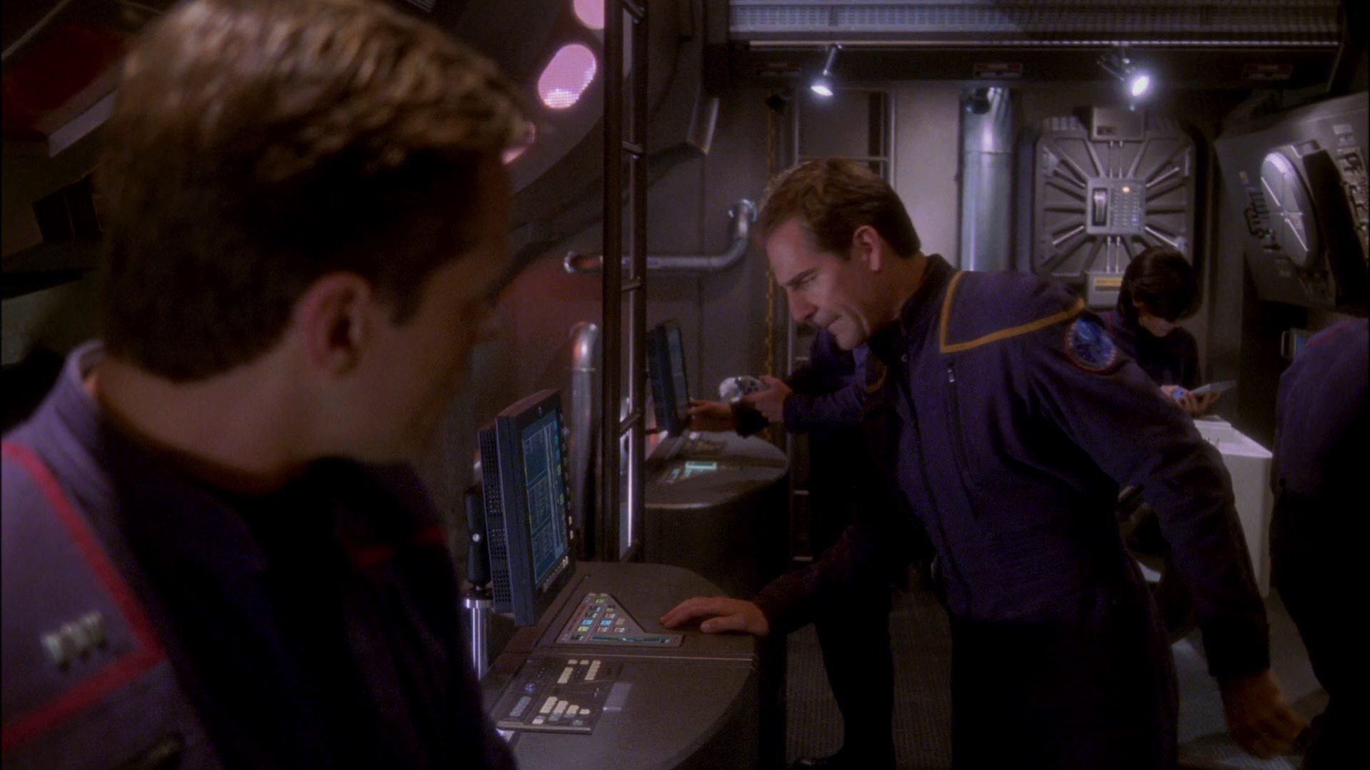 extant_StarTrek_ENT_1x26-_ShockwavePart1_2124.jpg