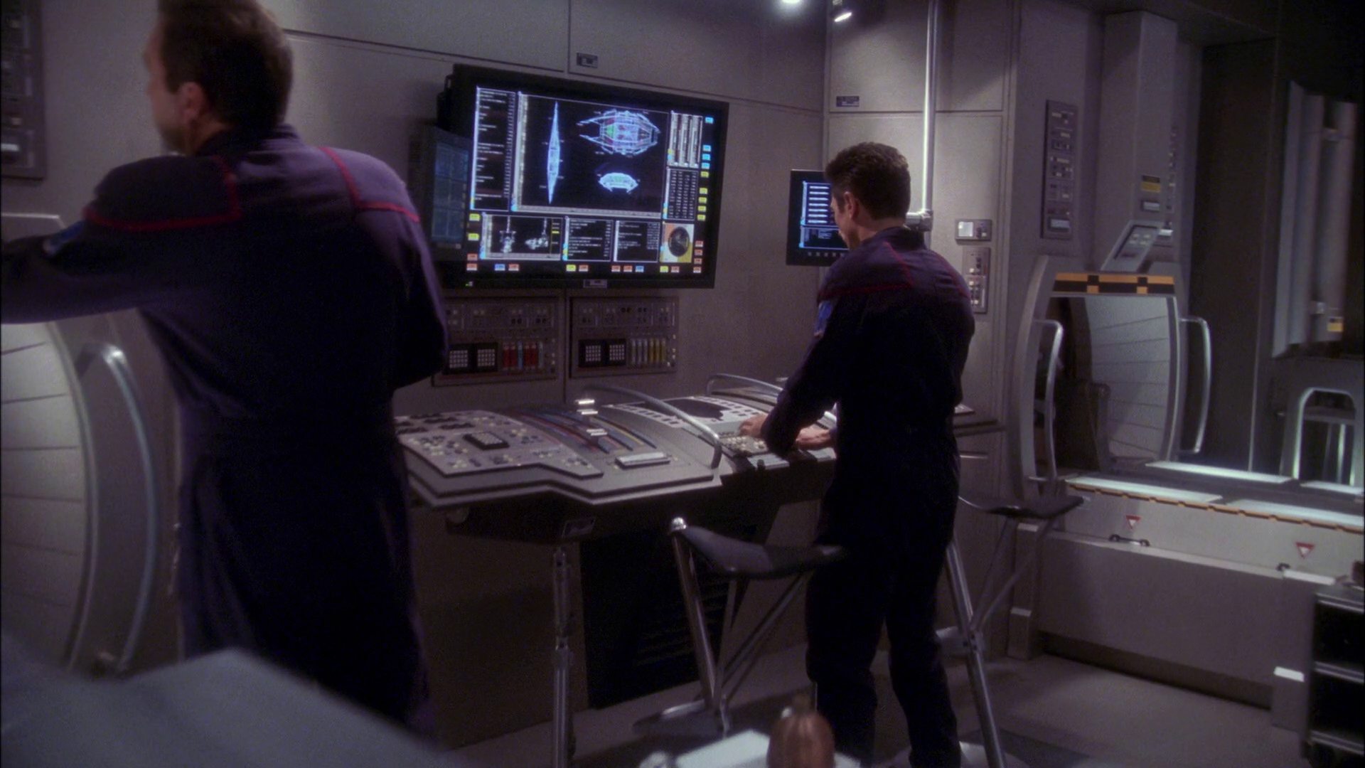 extant_StarTrek_ENT_1x26-_ShockwavePart1_2151.jpg