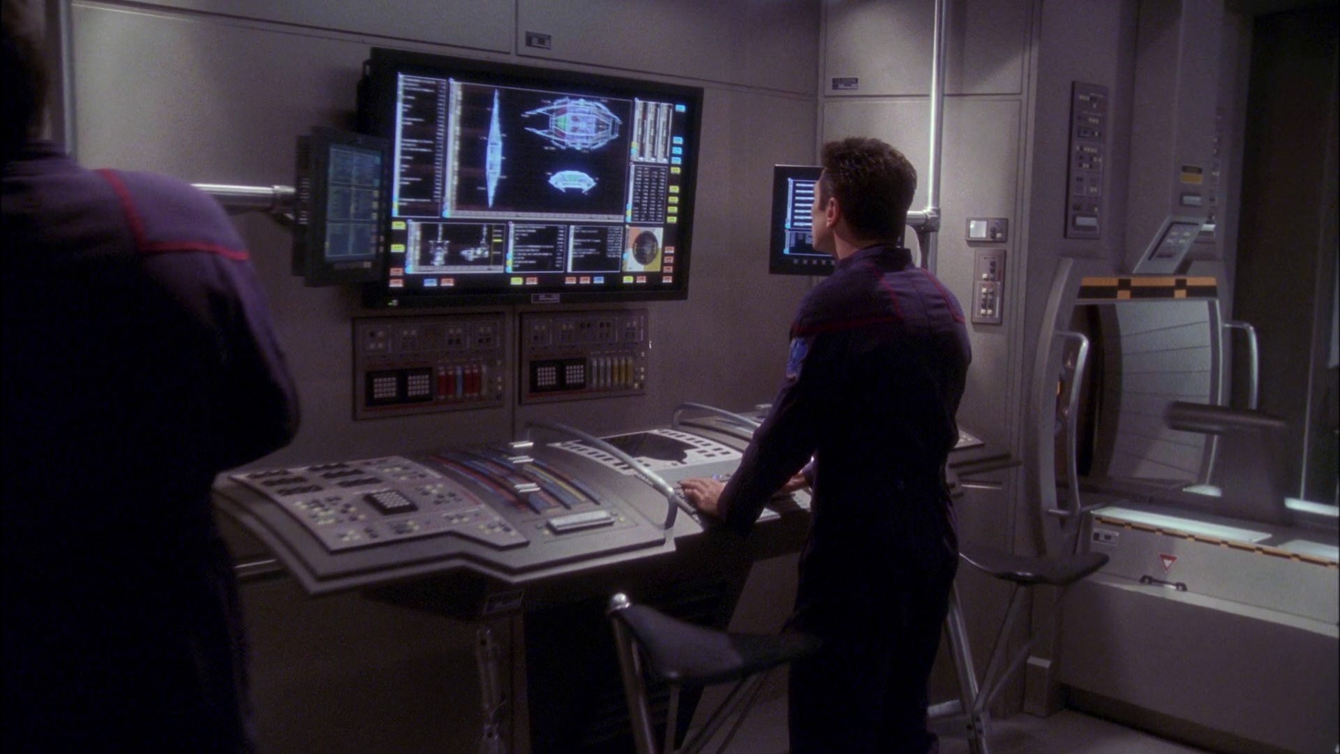 extant_StarTrek_ENT_1x26-_ShockwavePart1_2152.jpg
