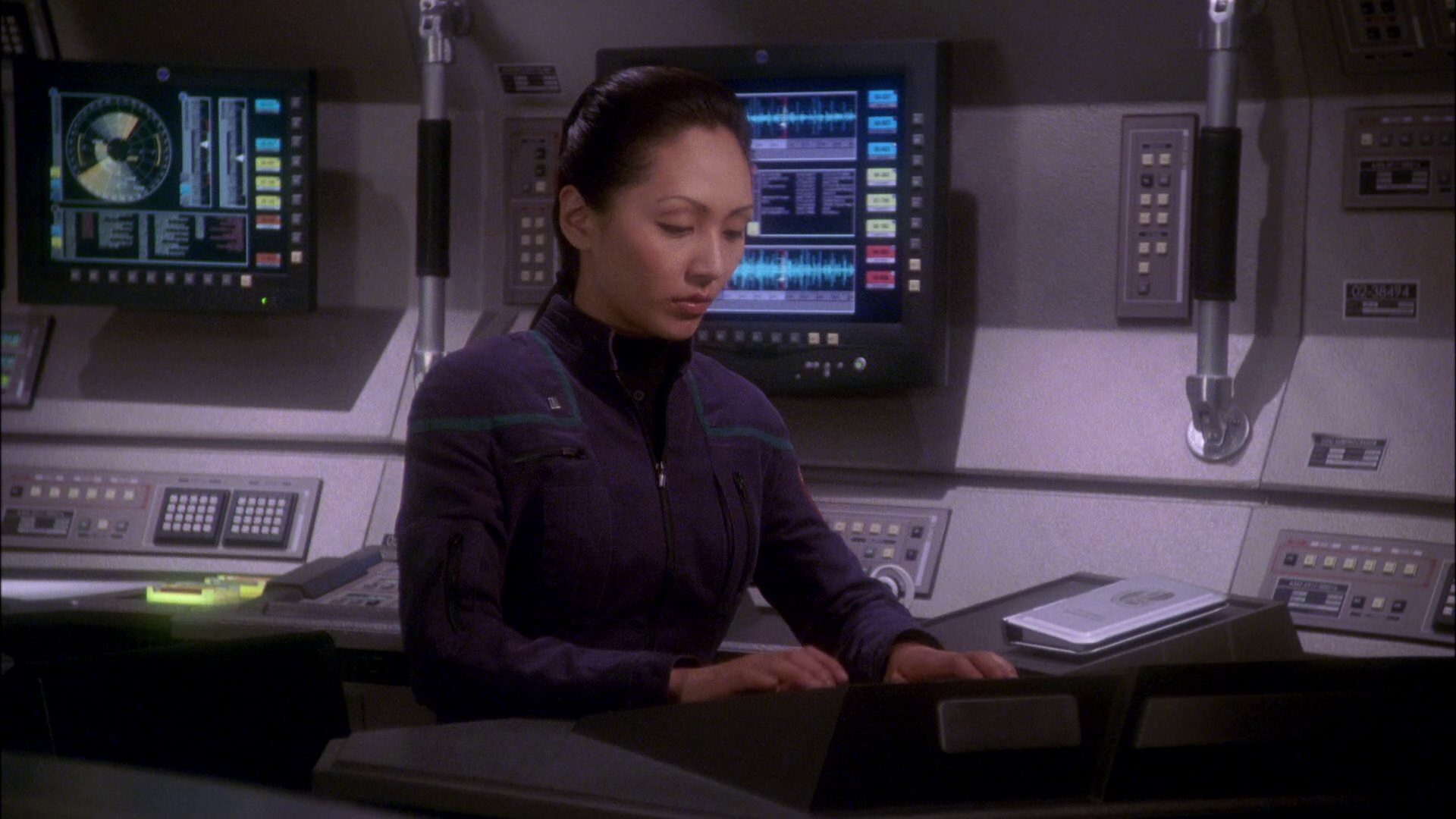 extant_StarTrek_ENT_1x26-_ShockwavePart1_2190.jpg