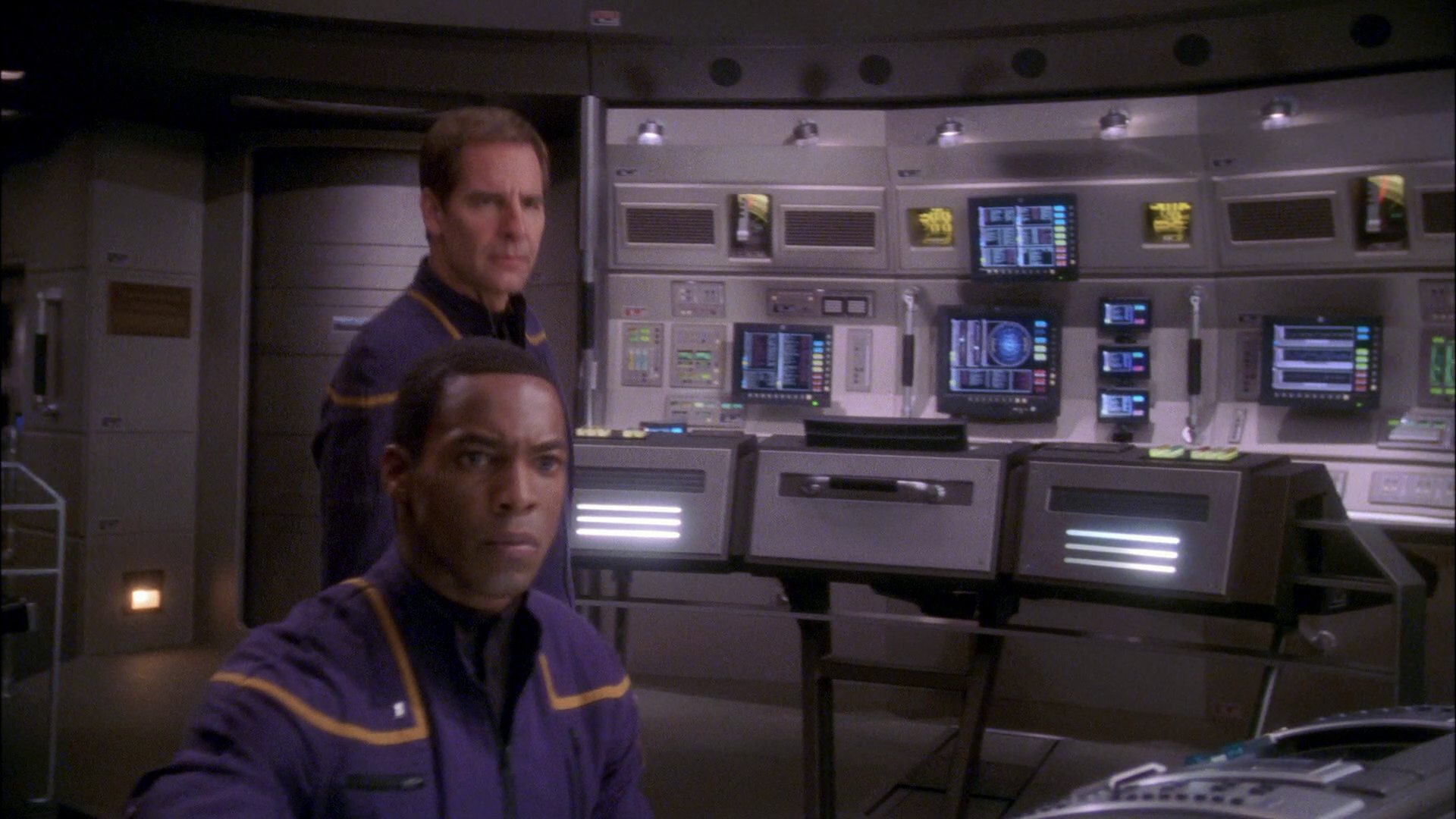 extant_StarTrek_ENT_1x26-_ShockwavePart1_2200.jpg