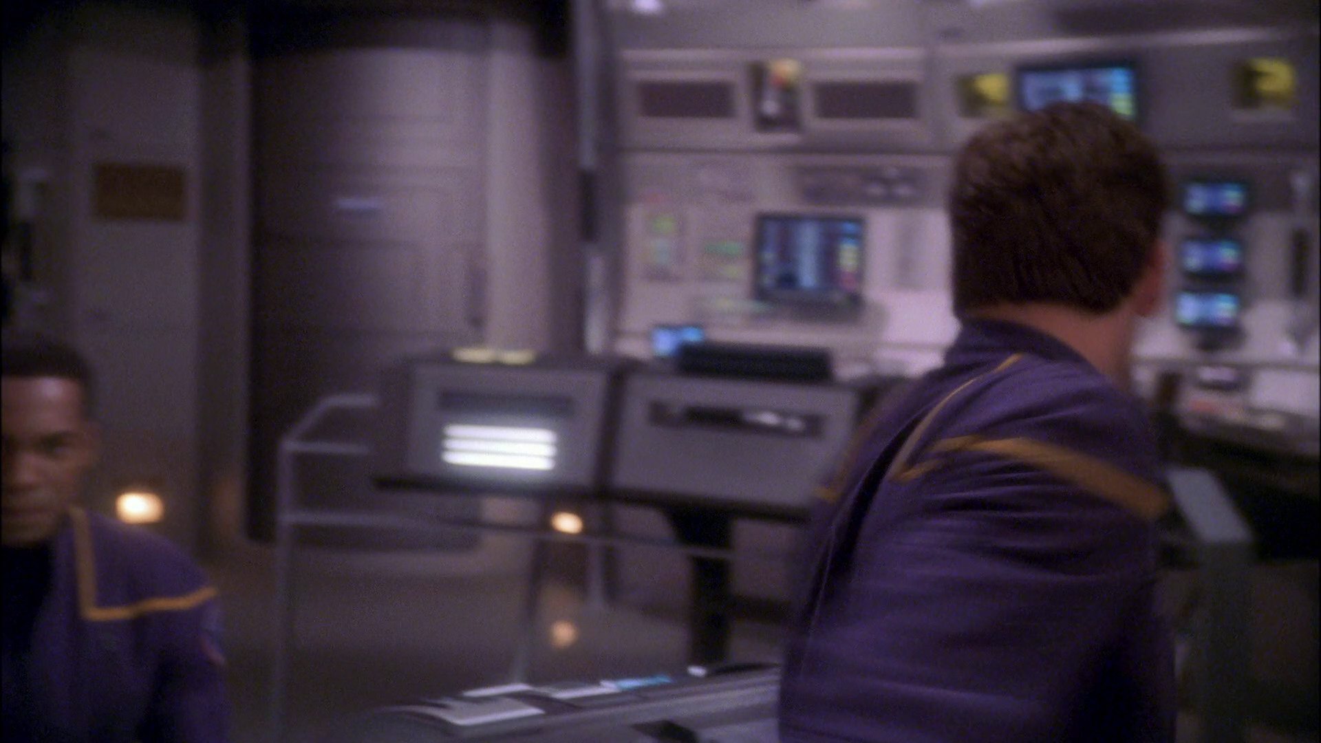 extant_StarTrek_ENT_1x26-_ShockwavePart1_2250.jpg