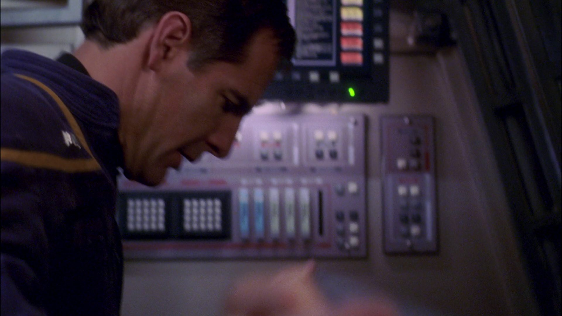 extant_StarTrek_ENT_1x26-_ShockwavePart1_2288.jpg