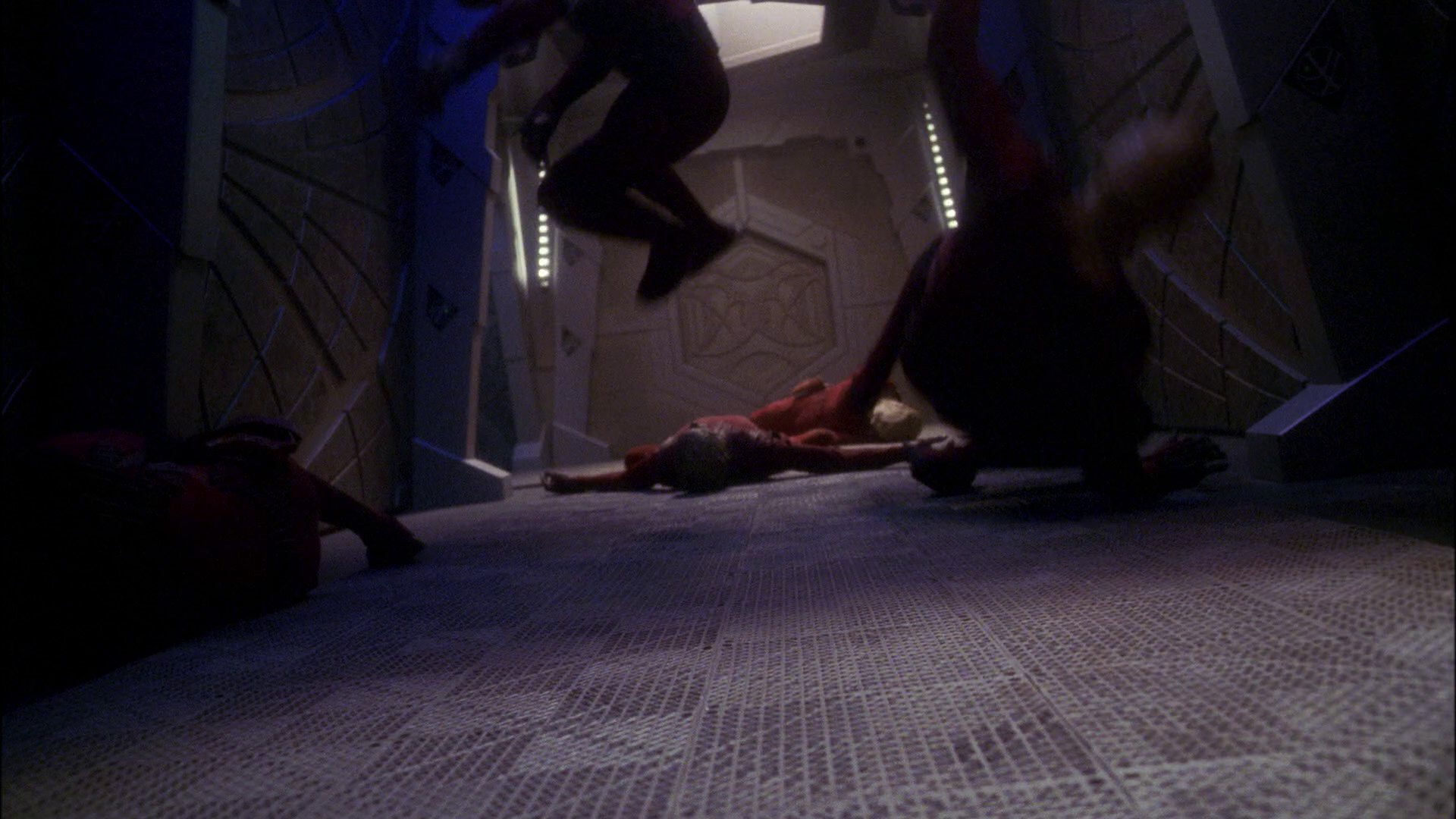 extant_StarTrek_ENT_1x26-_ShockwavePart1_2372.jpg
