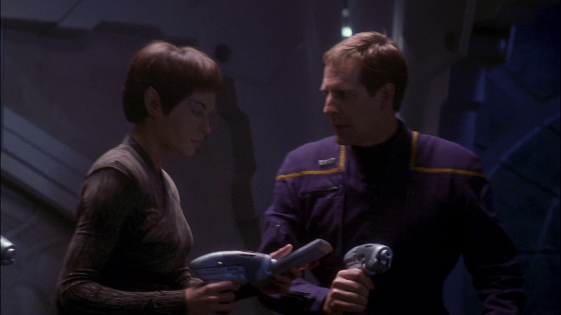 extant_StarTrek_ENT_1x26-_ShockwavePart1_2391.jpg